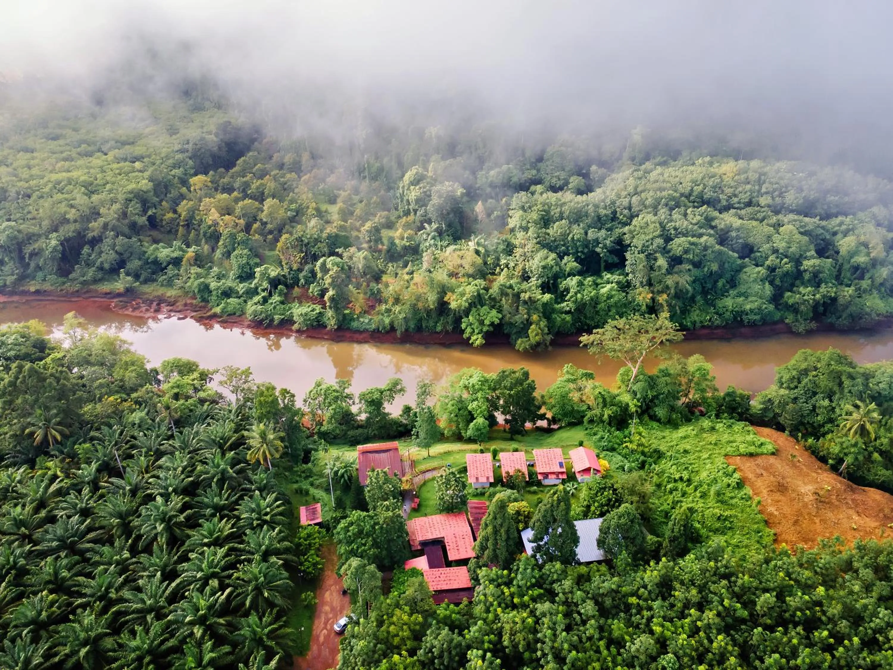 Area and facilities in Bansuanphutarn