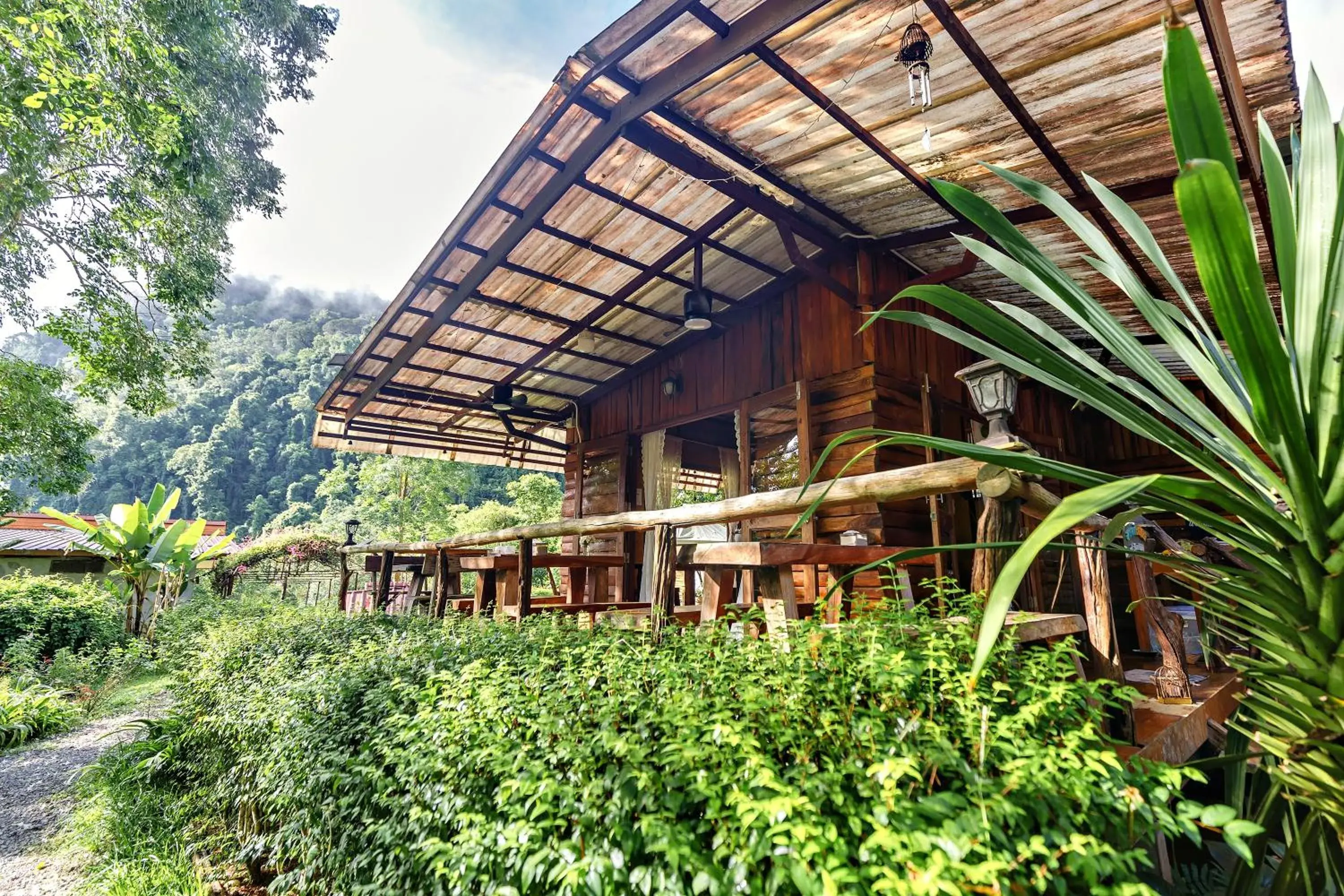 Restaurant/places to eat in Bansuanphutarn Restaurant/places to eat in Bansuanphutarn