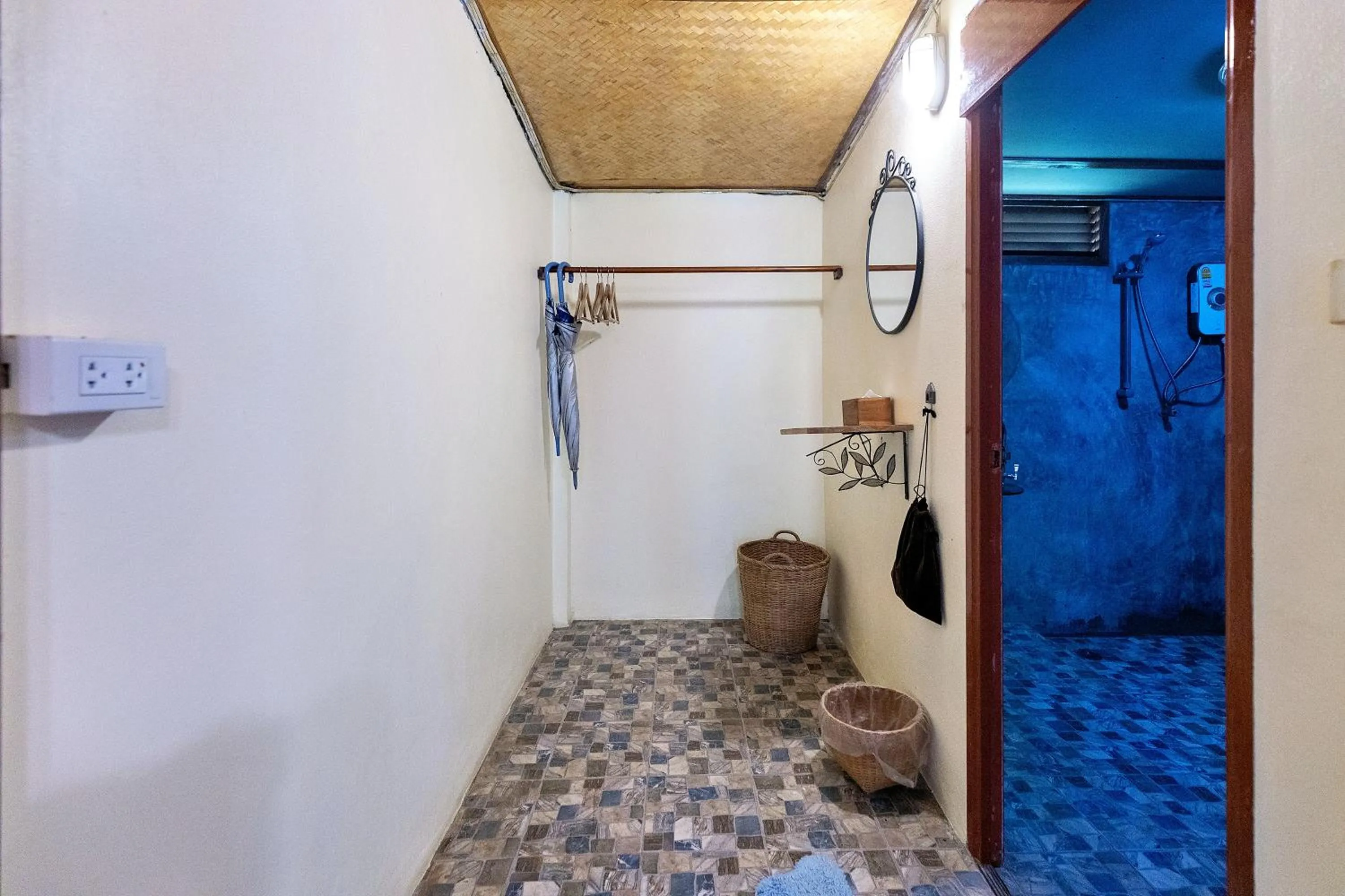 Area and facilities in Bansuanphutarn