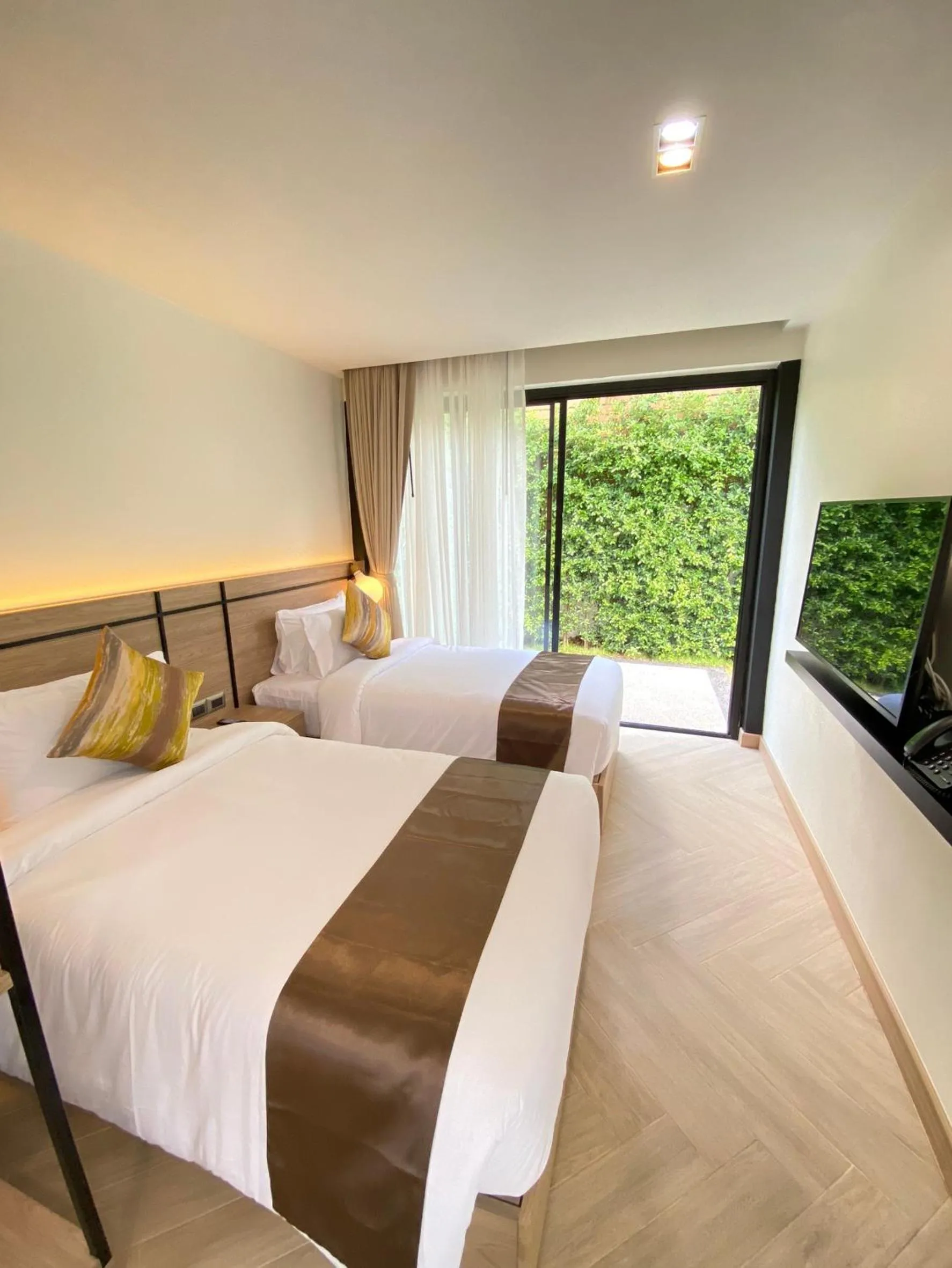 Bedroom, Bed in The Gold Living Life