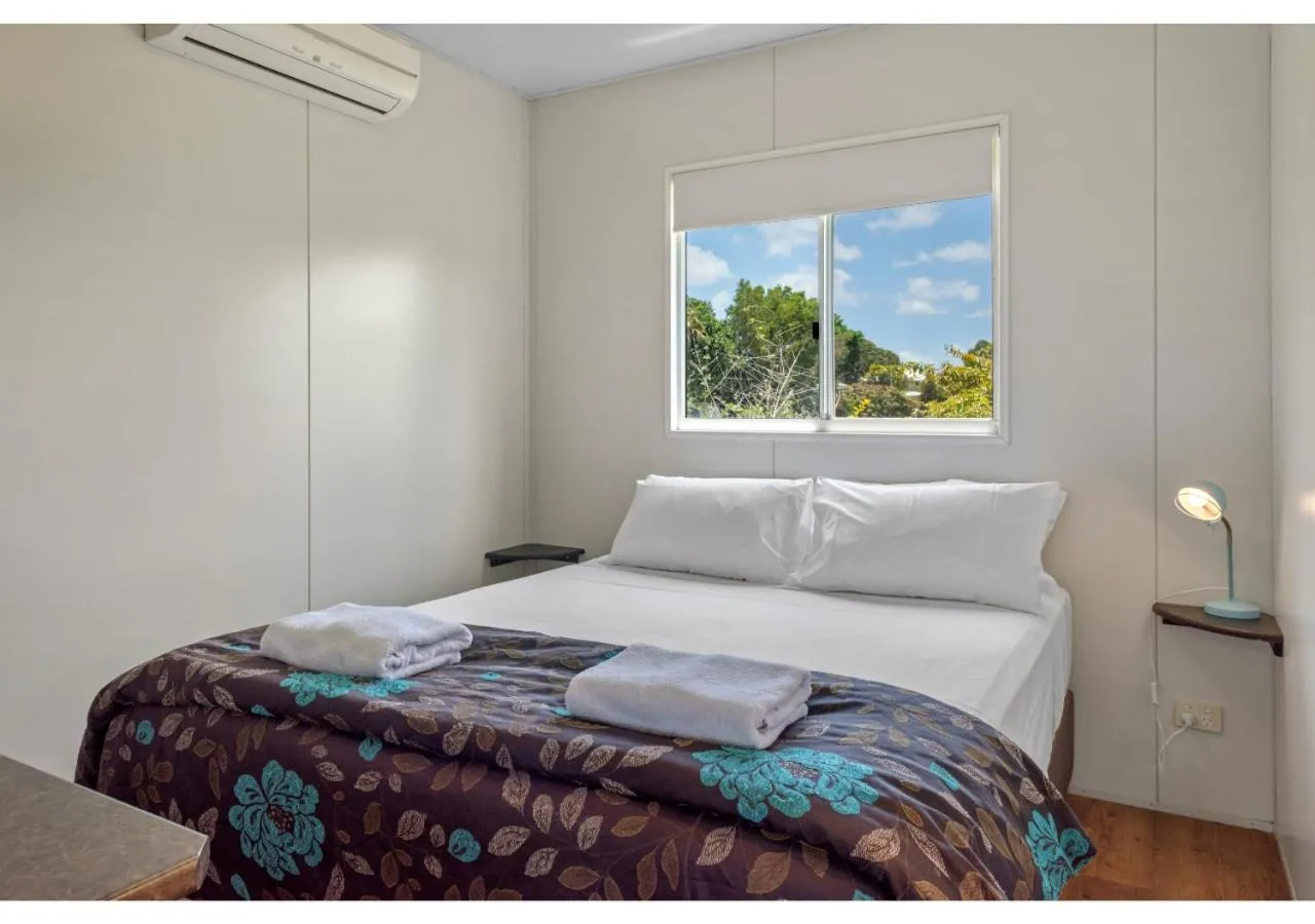 Bedroom, Bed in Discovery Parks - Ayr