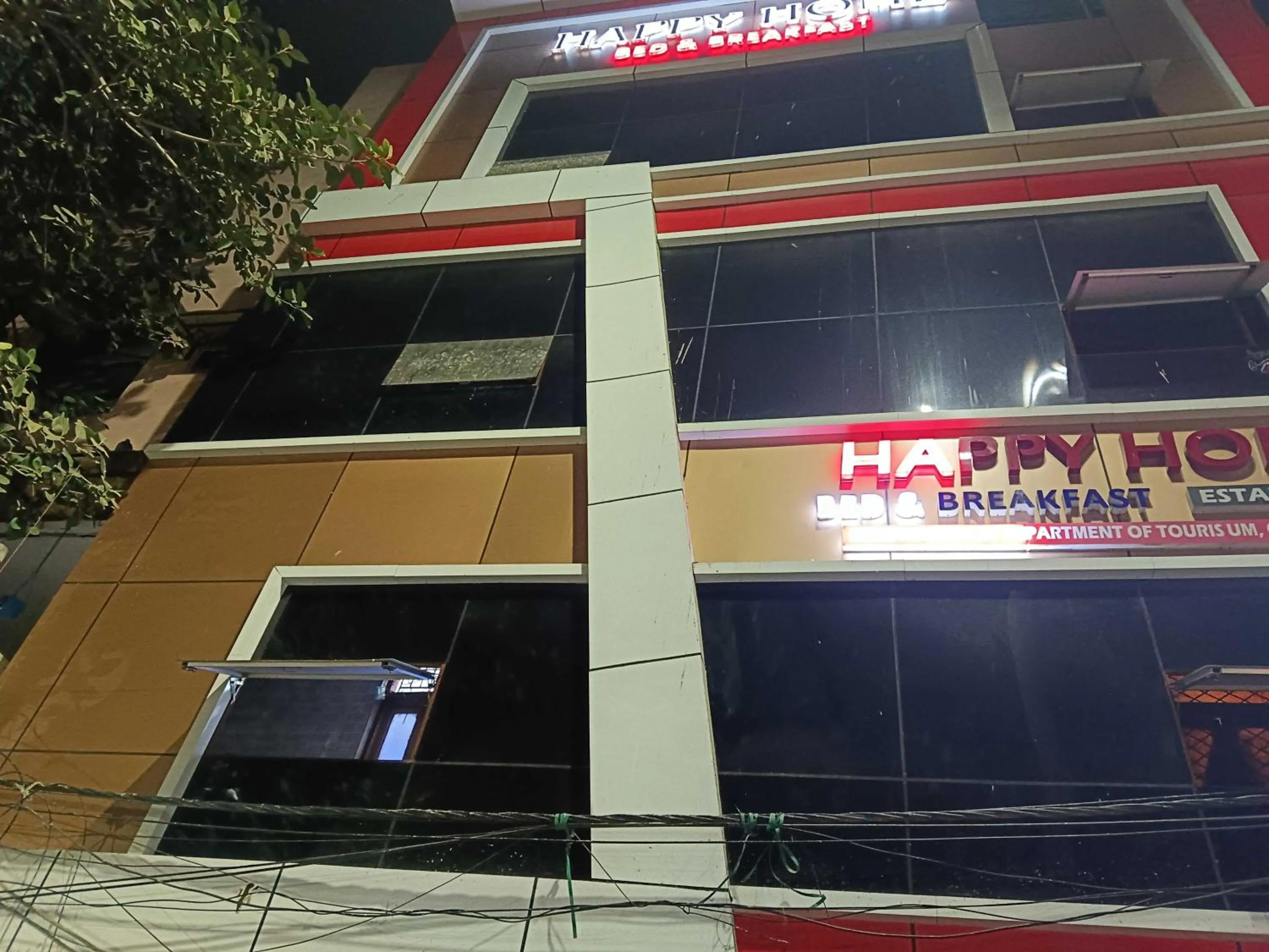 Facade/entrance in Hotel O Happy Homes