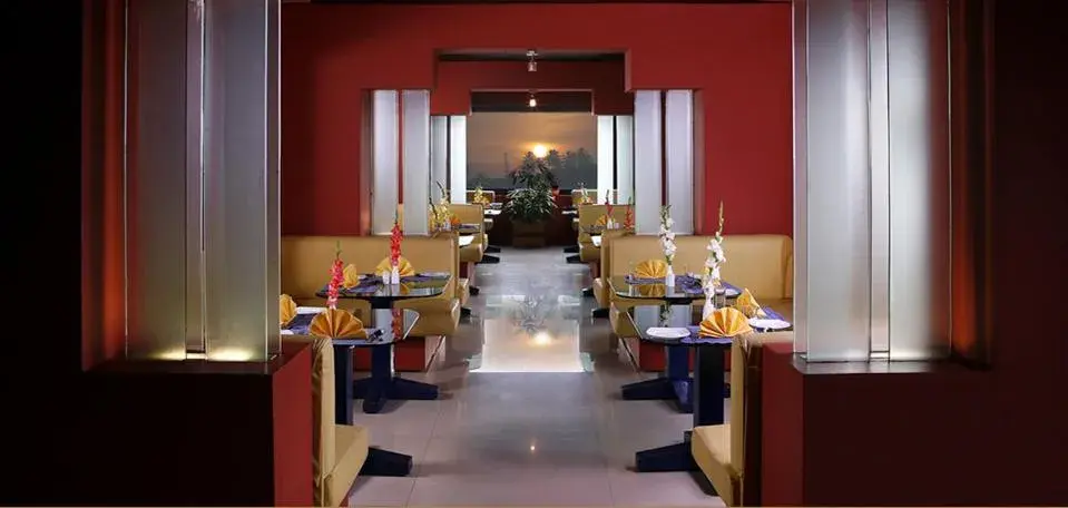 Restaurant/places to eat in CLUB7 HOTEL Restaurant/places to eat in CLUB7 HOTEL