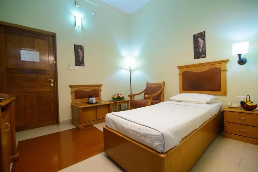 Bedroom, Bed in CLUB7 HOTEL