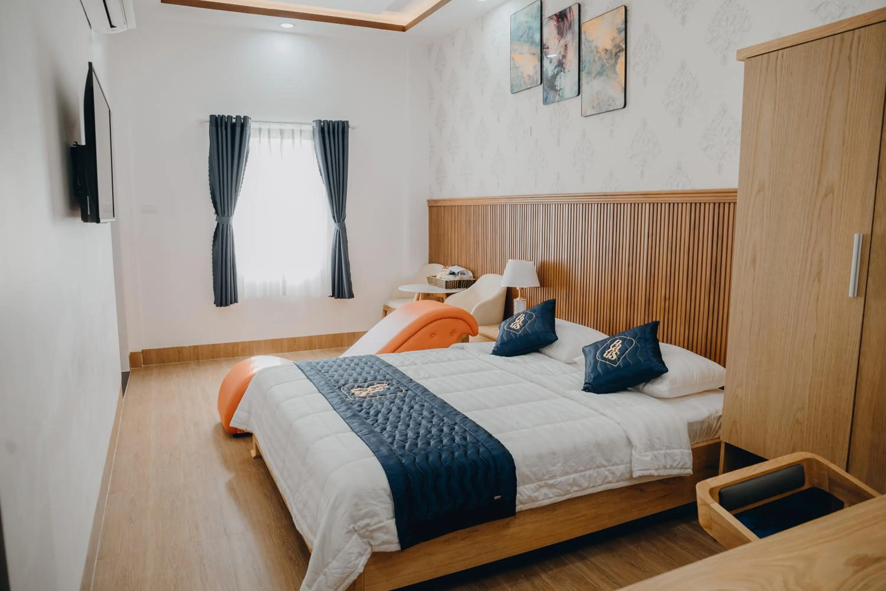 Bedroom, Bed in Paris Hotel Bình Thuận