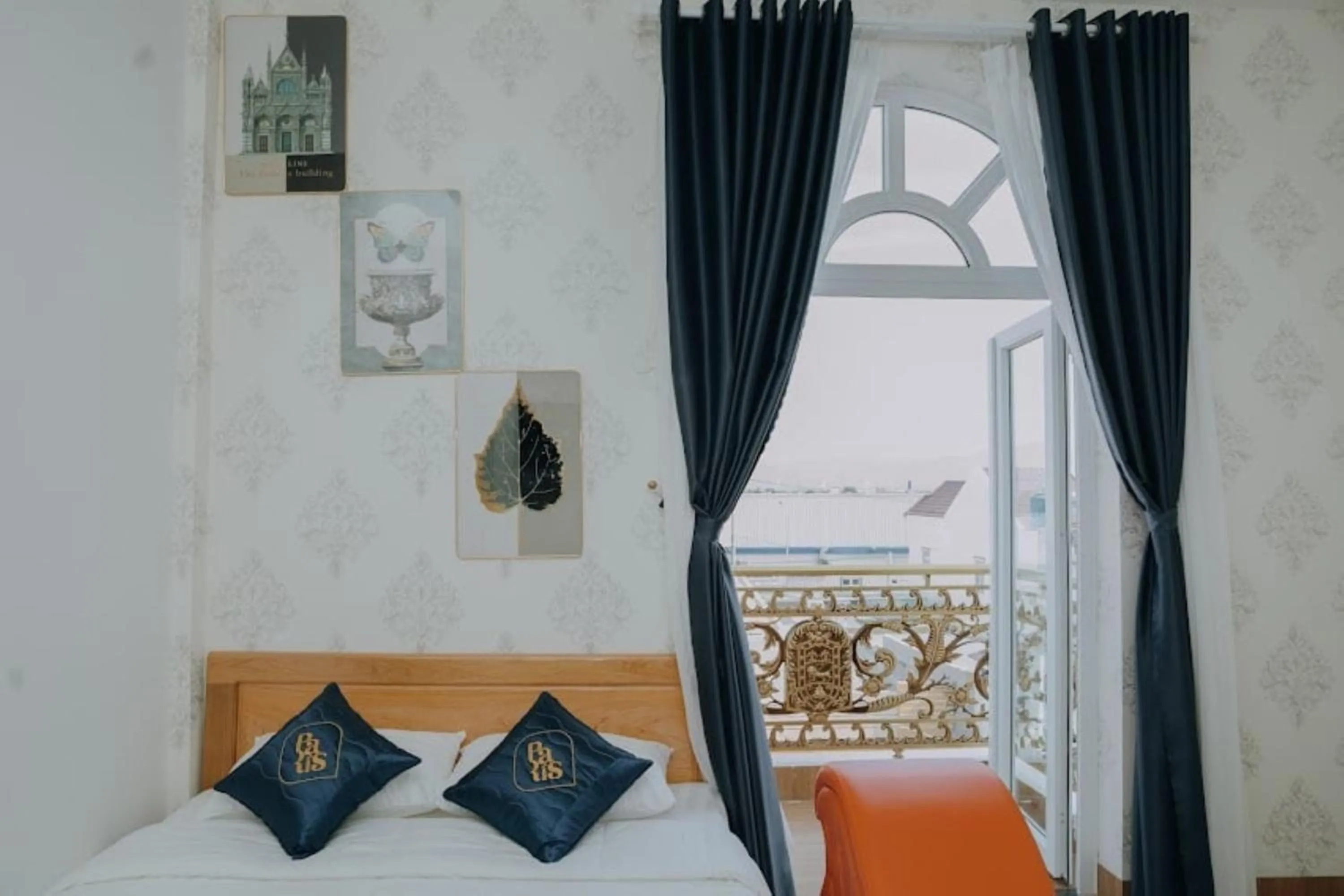 Photo of the whole room, Bed in Paris Hotel Bình Thuận