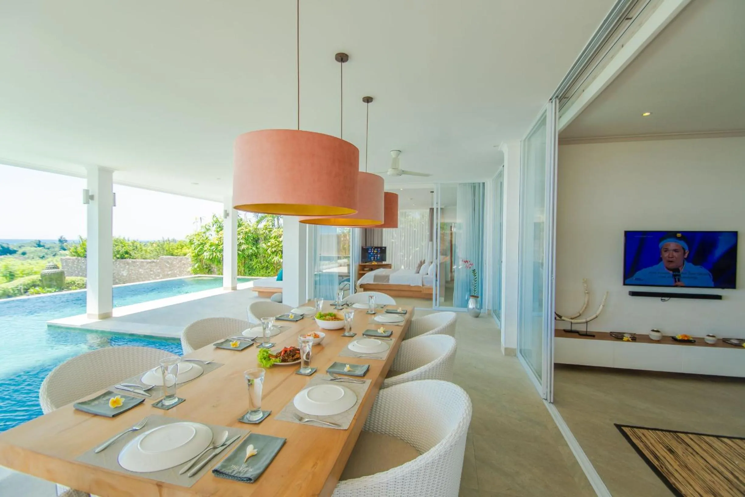 Dining area in Deep Blue Villa Bali