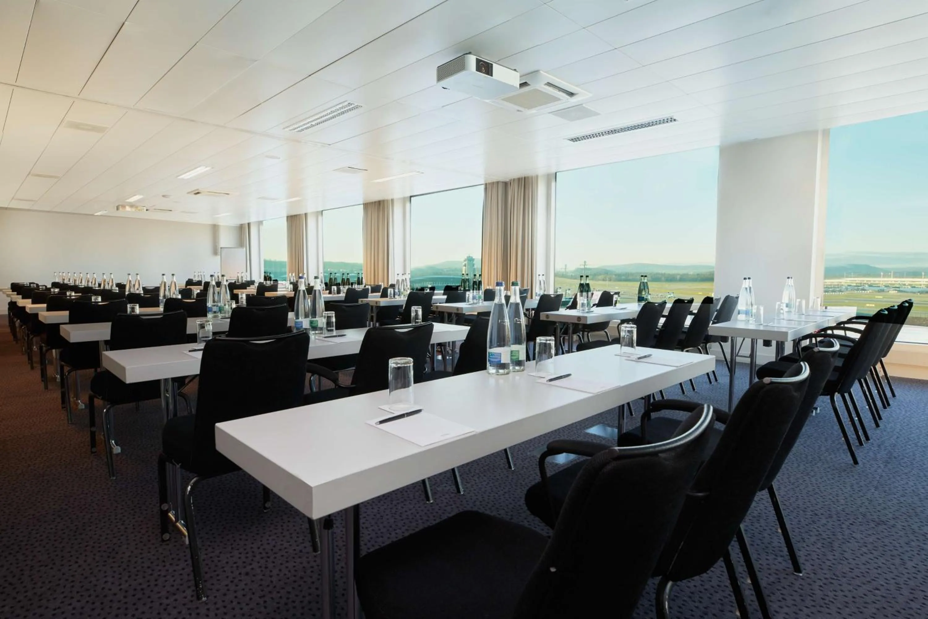 Meeting/conference room in Radisson Blu Hotel Zurich Airport