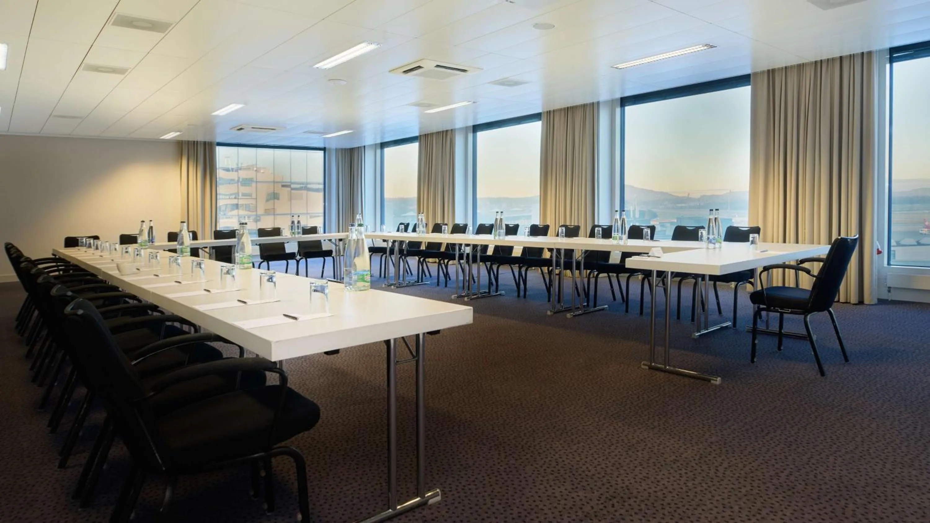 Meeting/conference room in Radisson Blu Hotel Zurich Airport