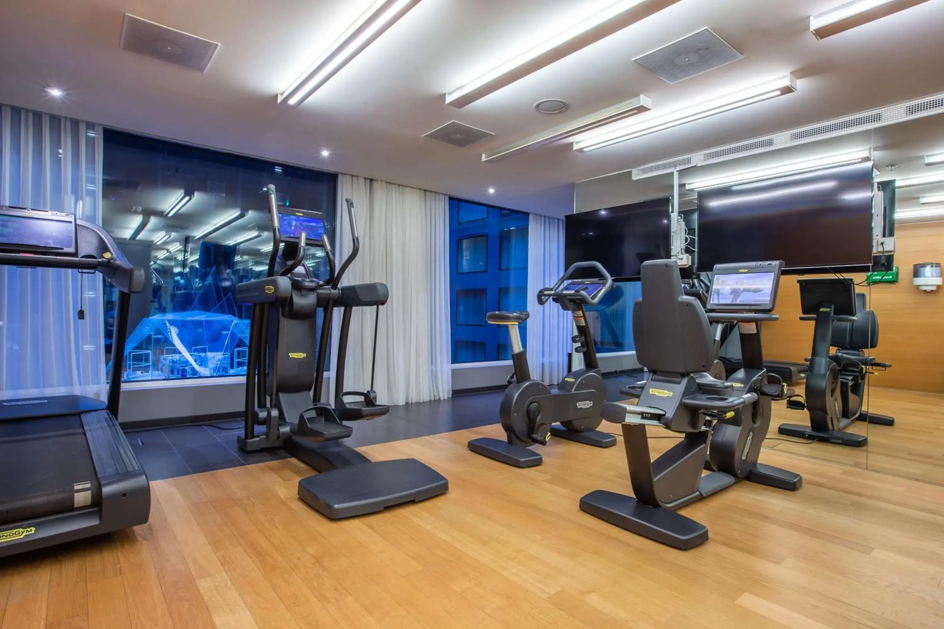 Fitness centre/facilities in Radisson Blu Hotel Zurich Airport Fitness centre/facilities in Radisson Blu Hotel Zurich Airport