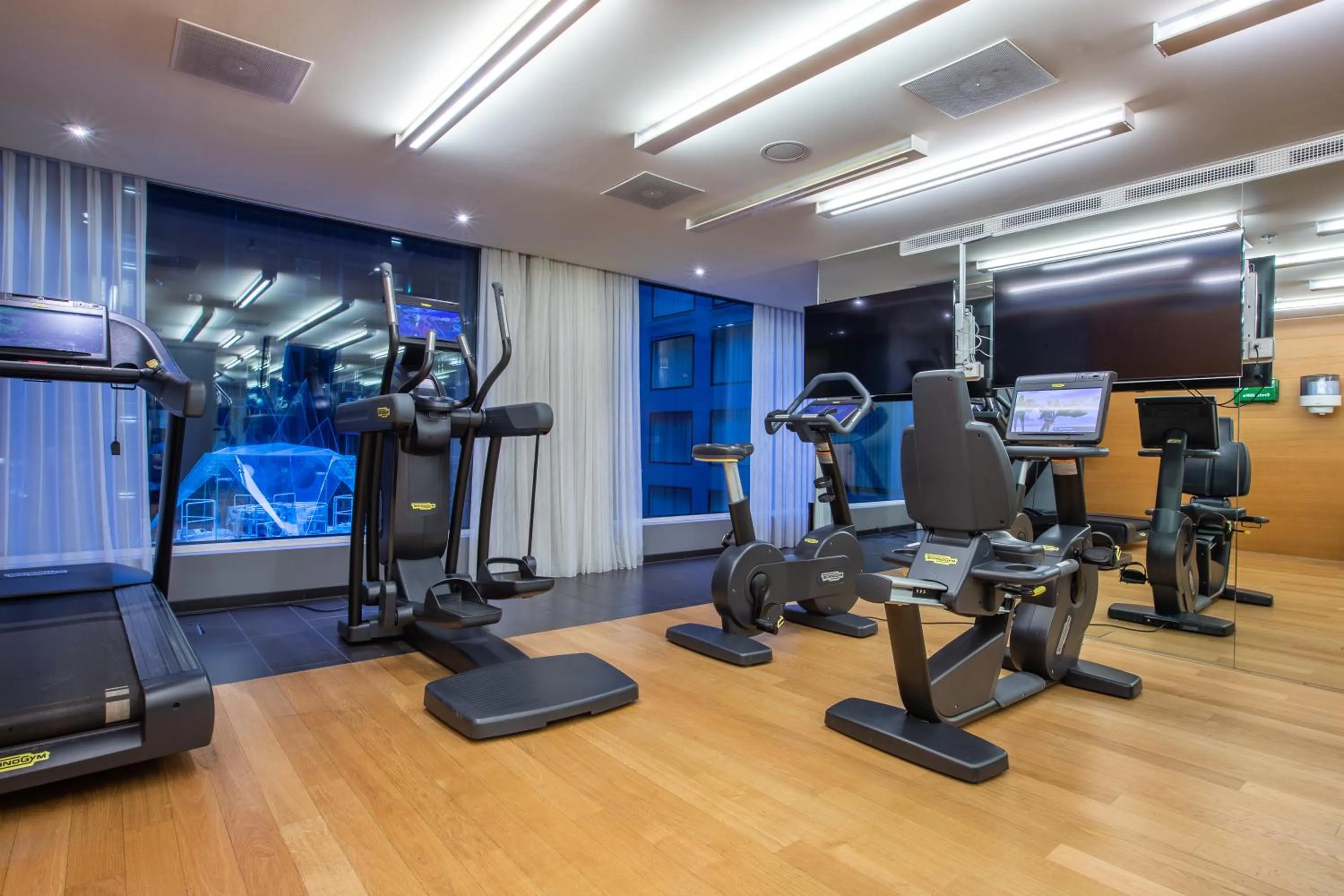 Fitness centre/facilities in Radisson Blu Hotel Zurich Airport