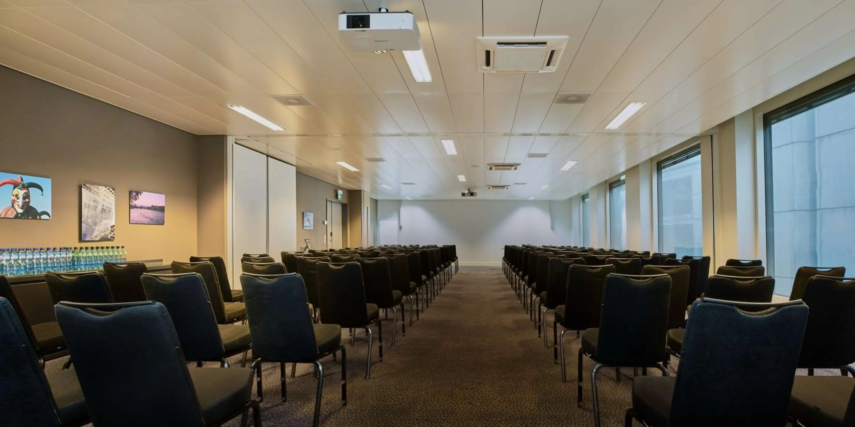 Meeting/conference room in Radisson Blu Hotel Zurich Airport