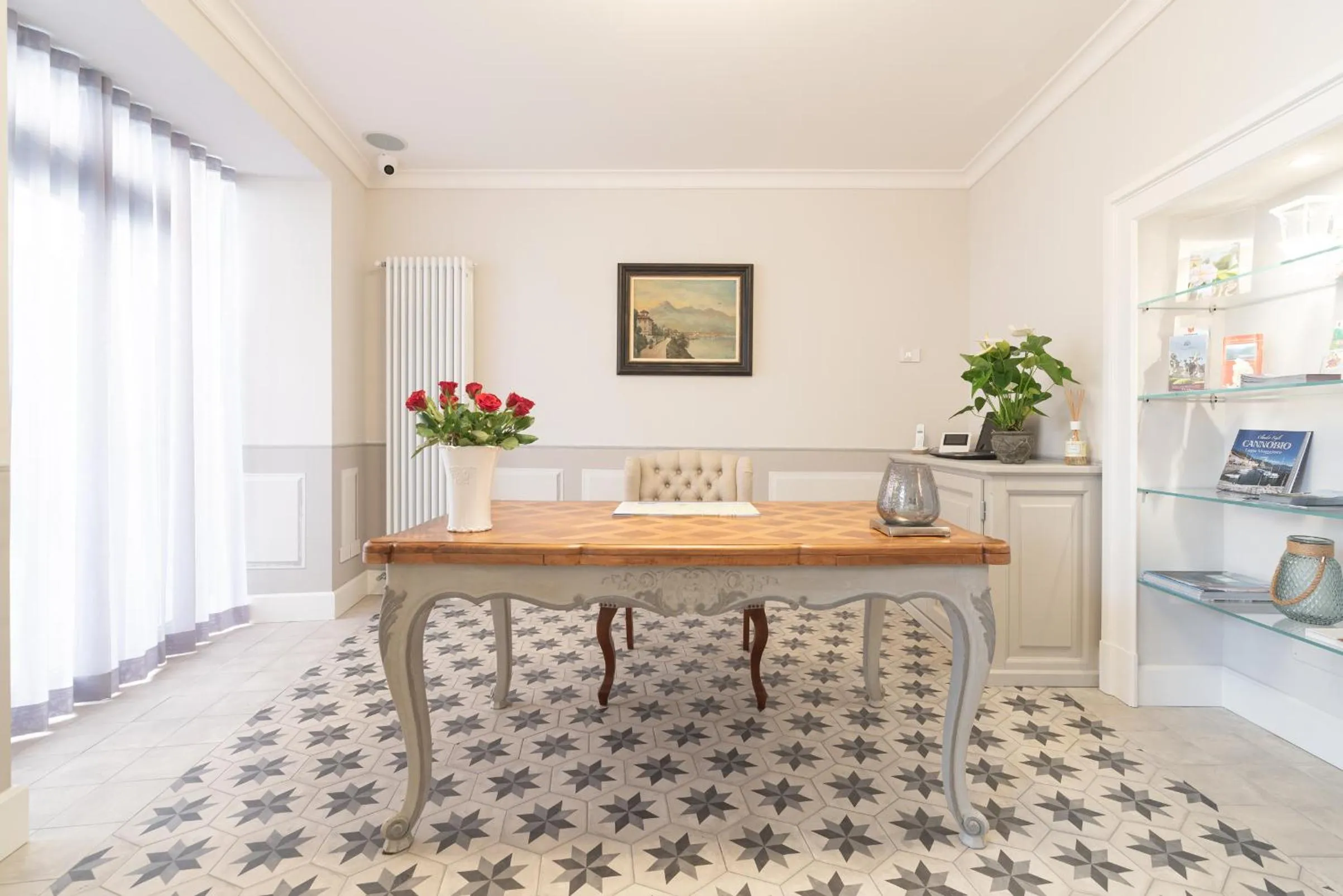 Lobby or reception in Antico Borgo B&B Cannobio