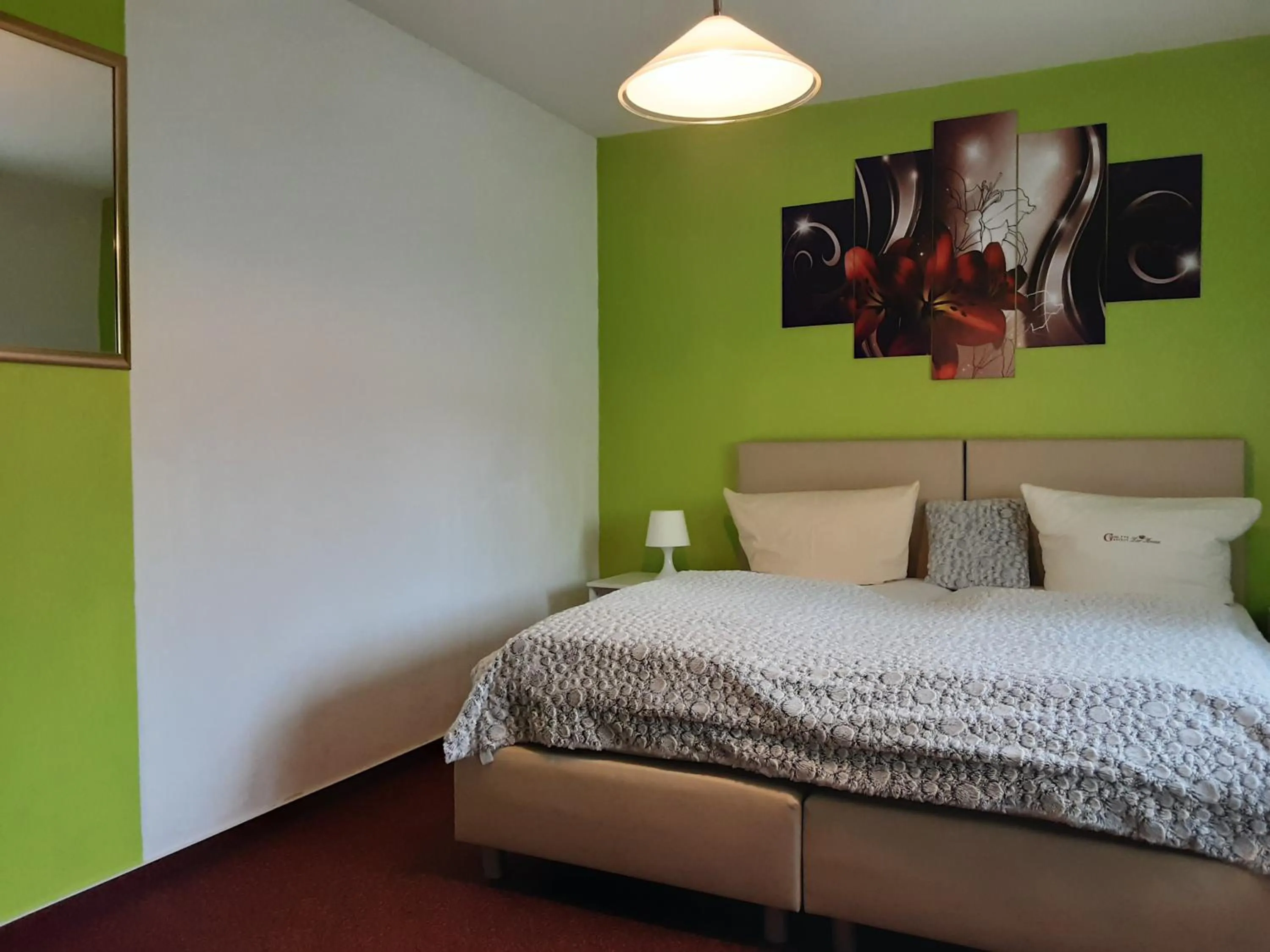 Bed in Hotel Gasthof Zur Krone