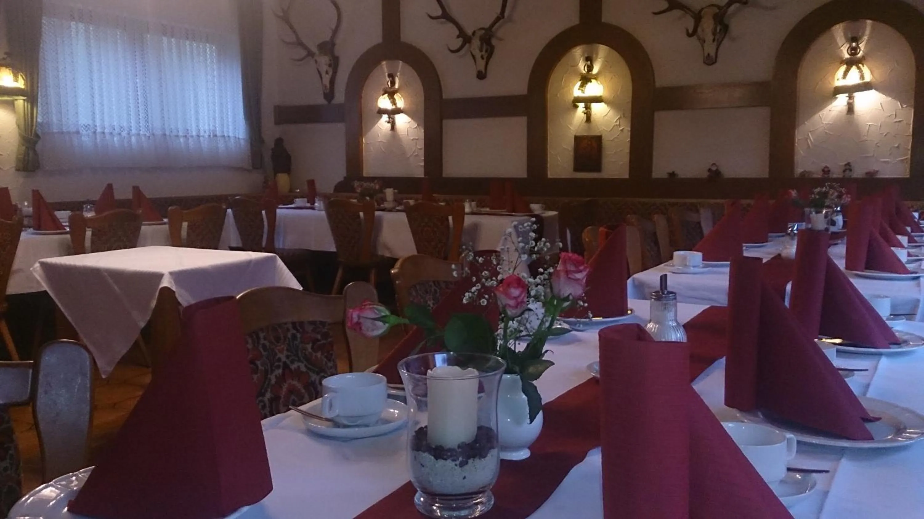 Restaurant/places to eat in Hotel Gasthof Zur Krone
