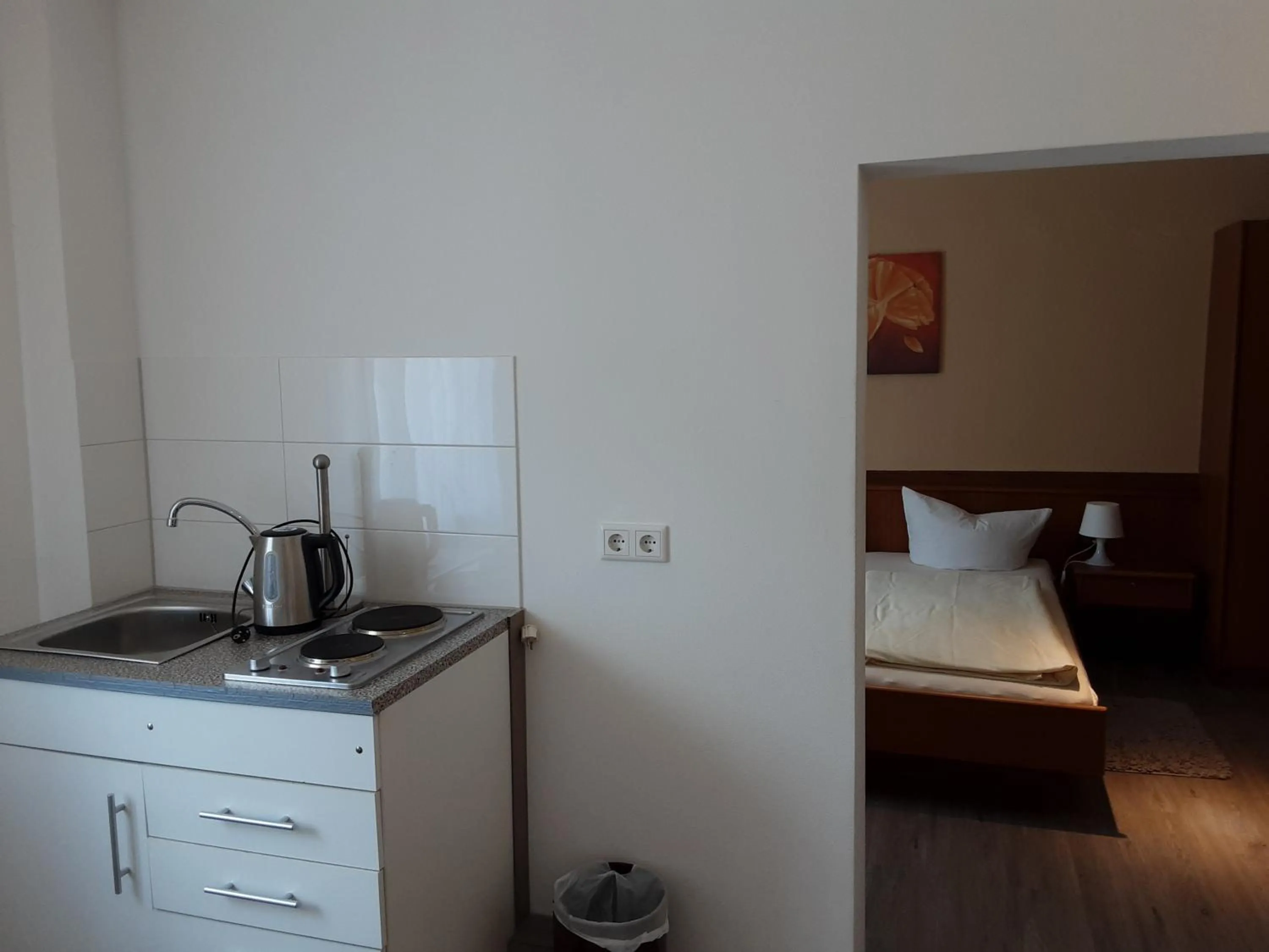 Bedroom, Bed in Hotel Gasthof Zur Krone