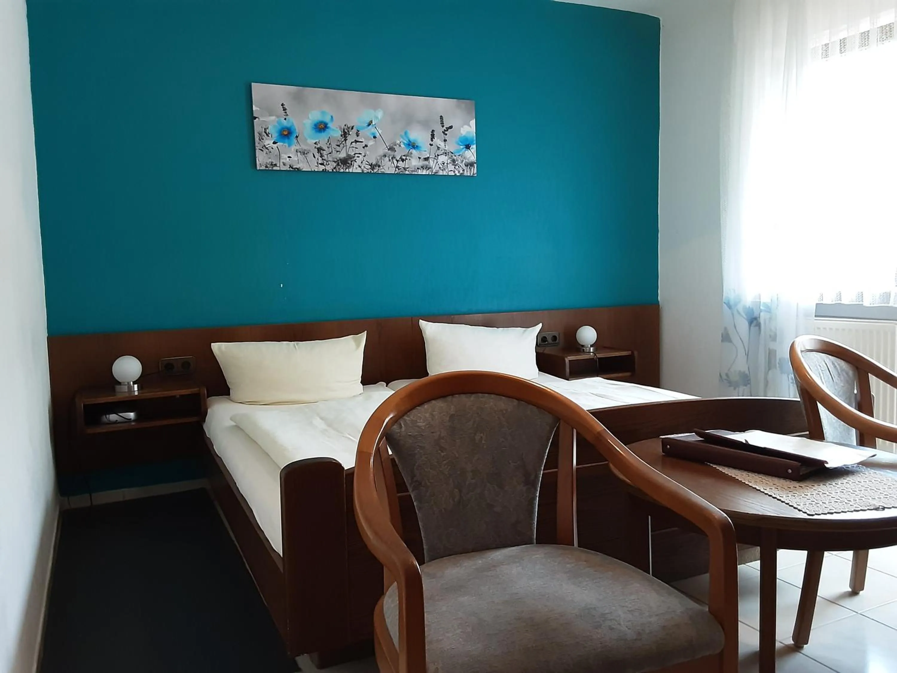 Bed in Hotel Gasthof Zur Krone