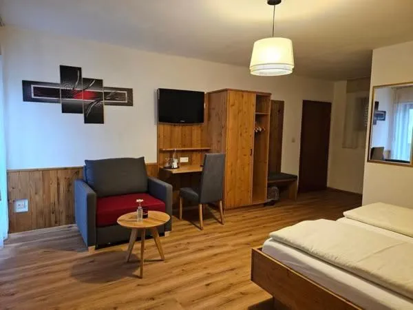 Bed in Hotel Gasthof Zur Krone