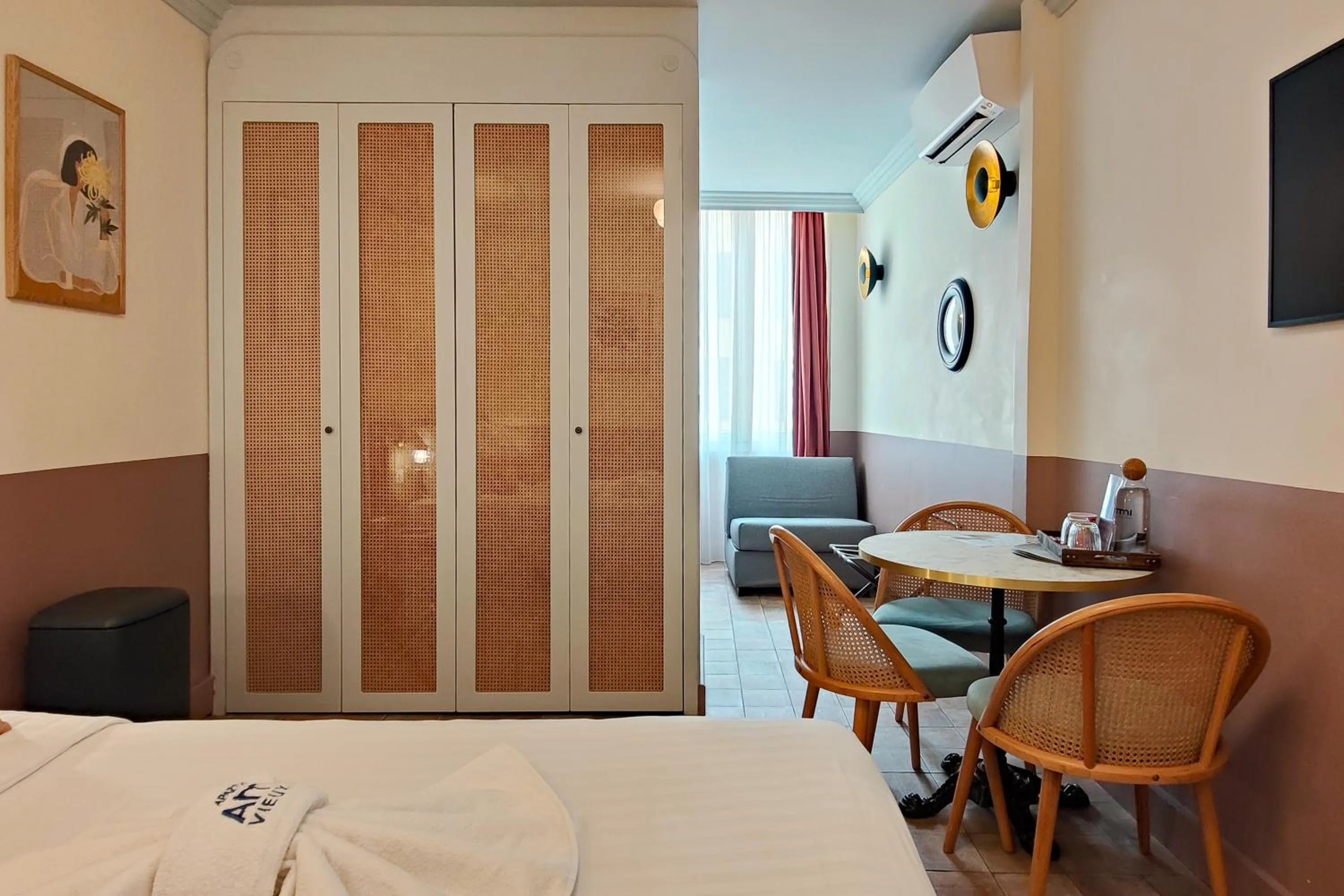 Photo of the whole room, Bed in Hotel Aparthotel AMMI Vieux Nice