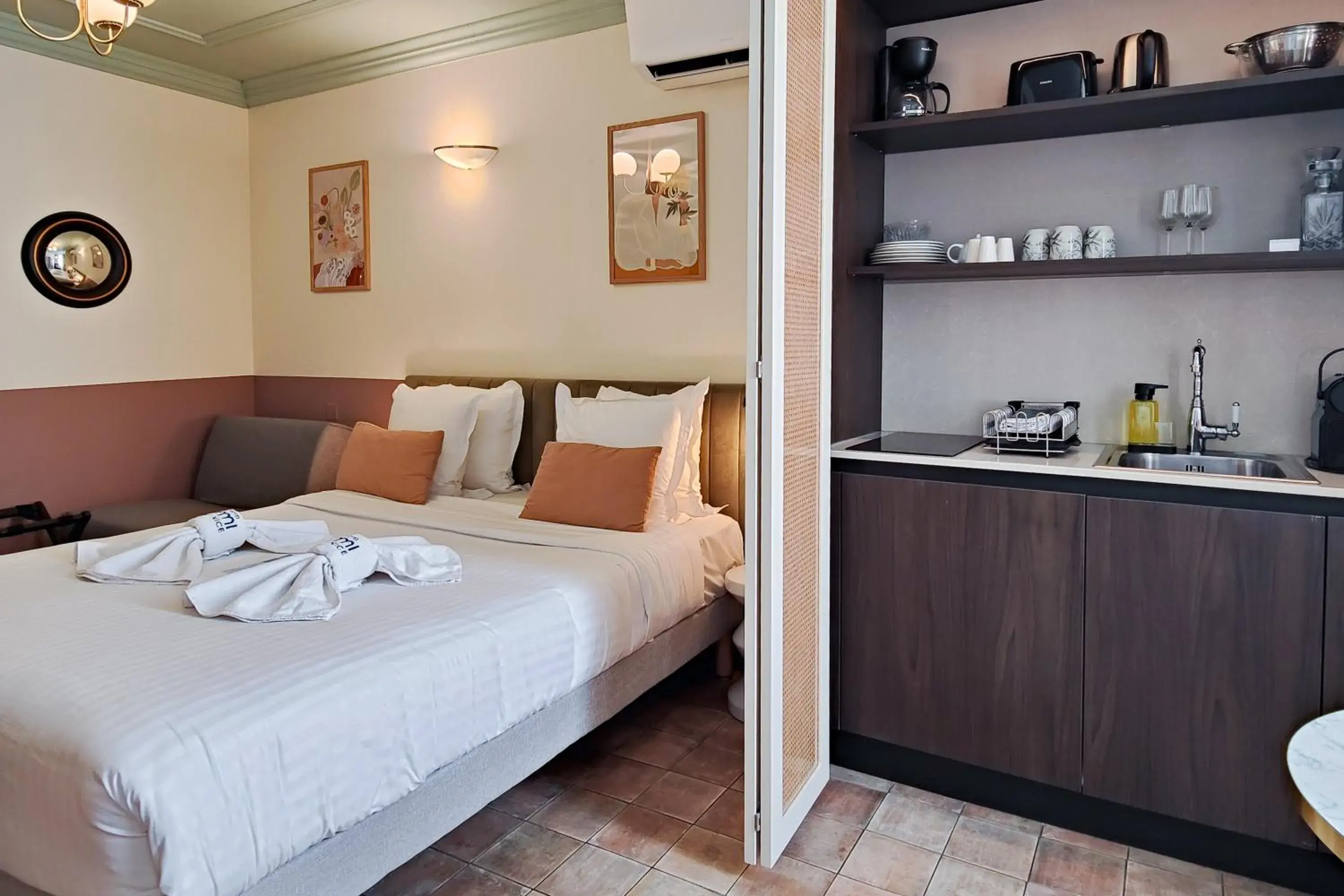 Superior Studio - Courtyard side in Aparthotel AMMI Vieux Nice Superior Studio - Courtyard side in Aparthotel AMMI Vieux Nice