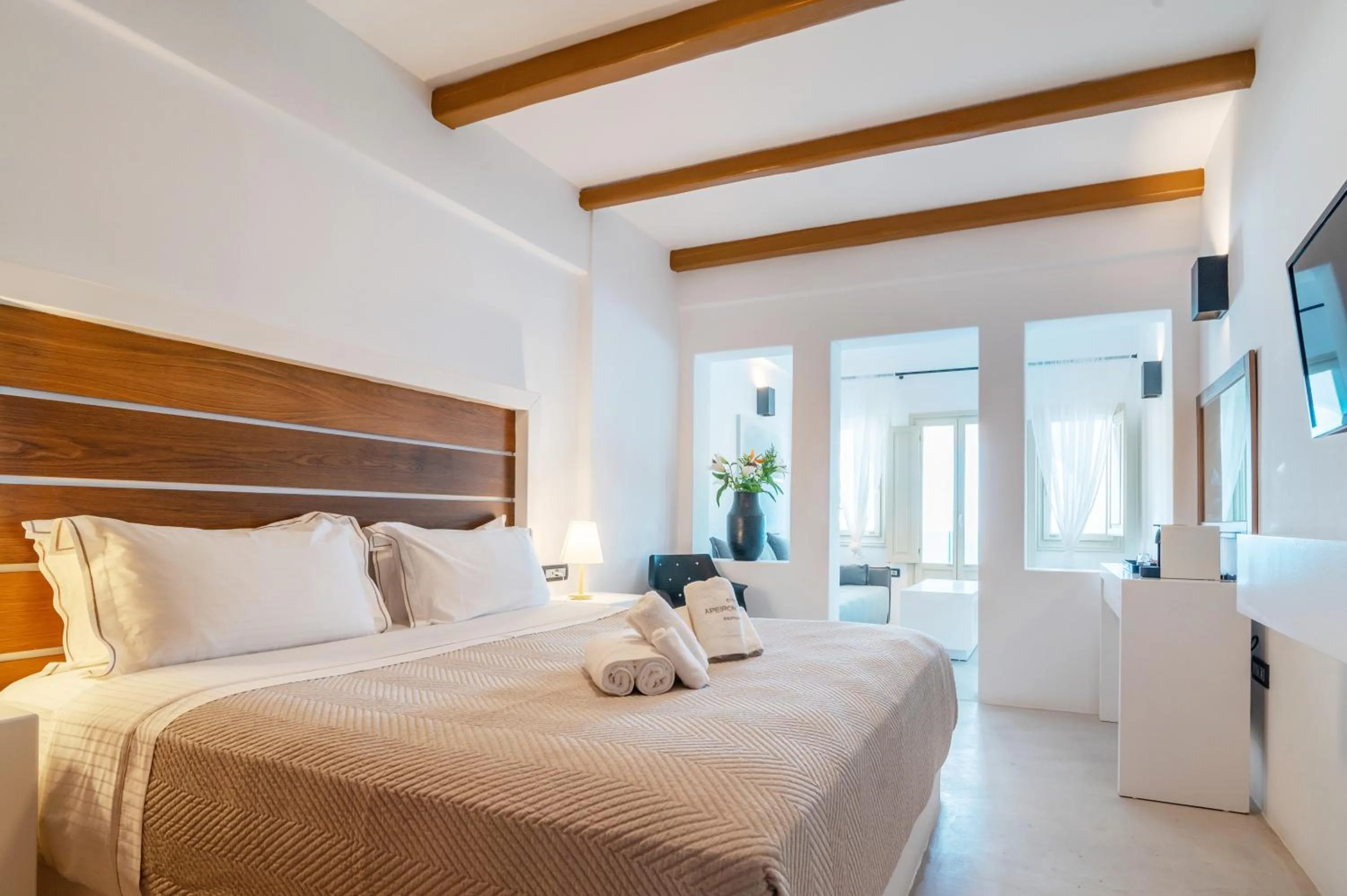 Executive Blue Suite with Hot Tub & Caldera View in Apeiron Blue Santorini - Sustainable Adults Only 14 Plus