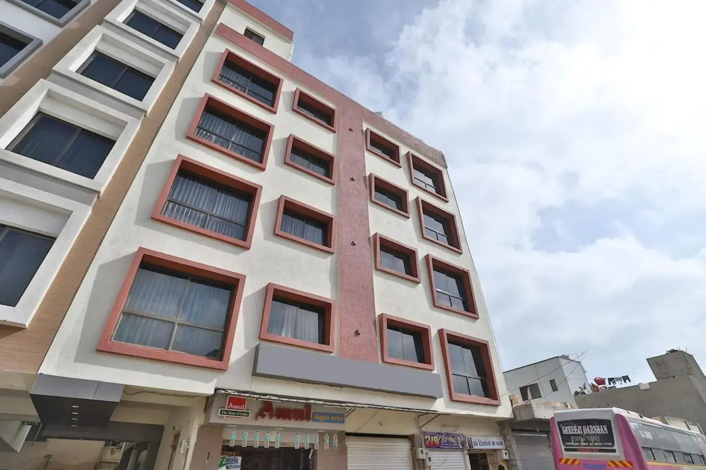 Property building in Hotel Kuber Property building in Hotel Kuber