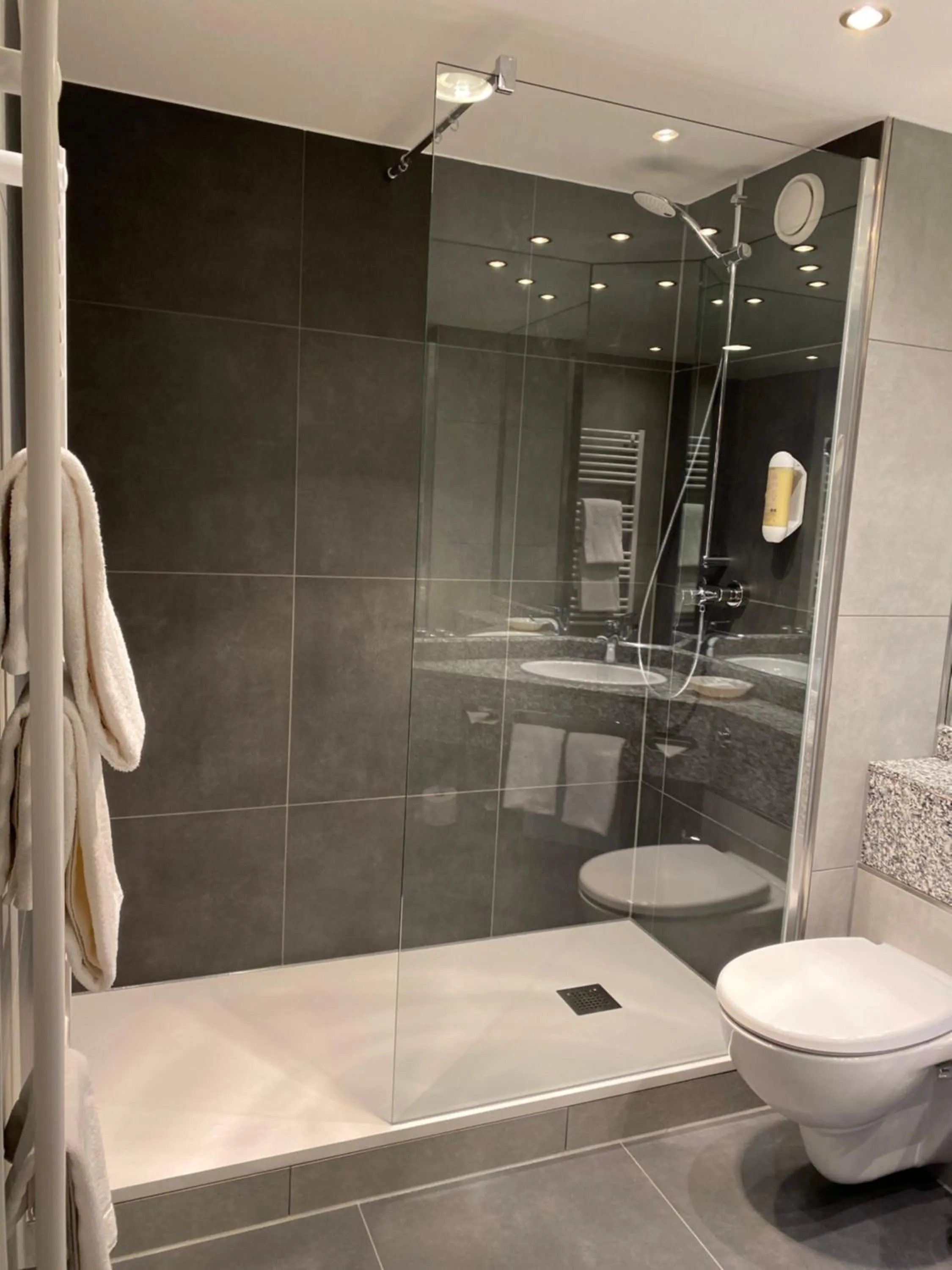 Bathroom in Country Hotel Timmendorfer Strand