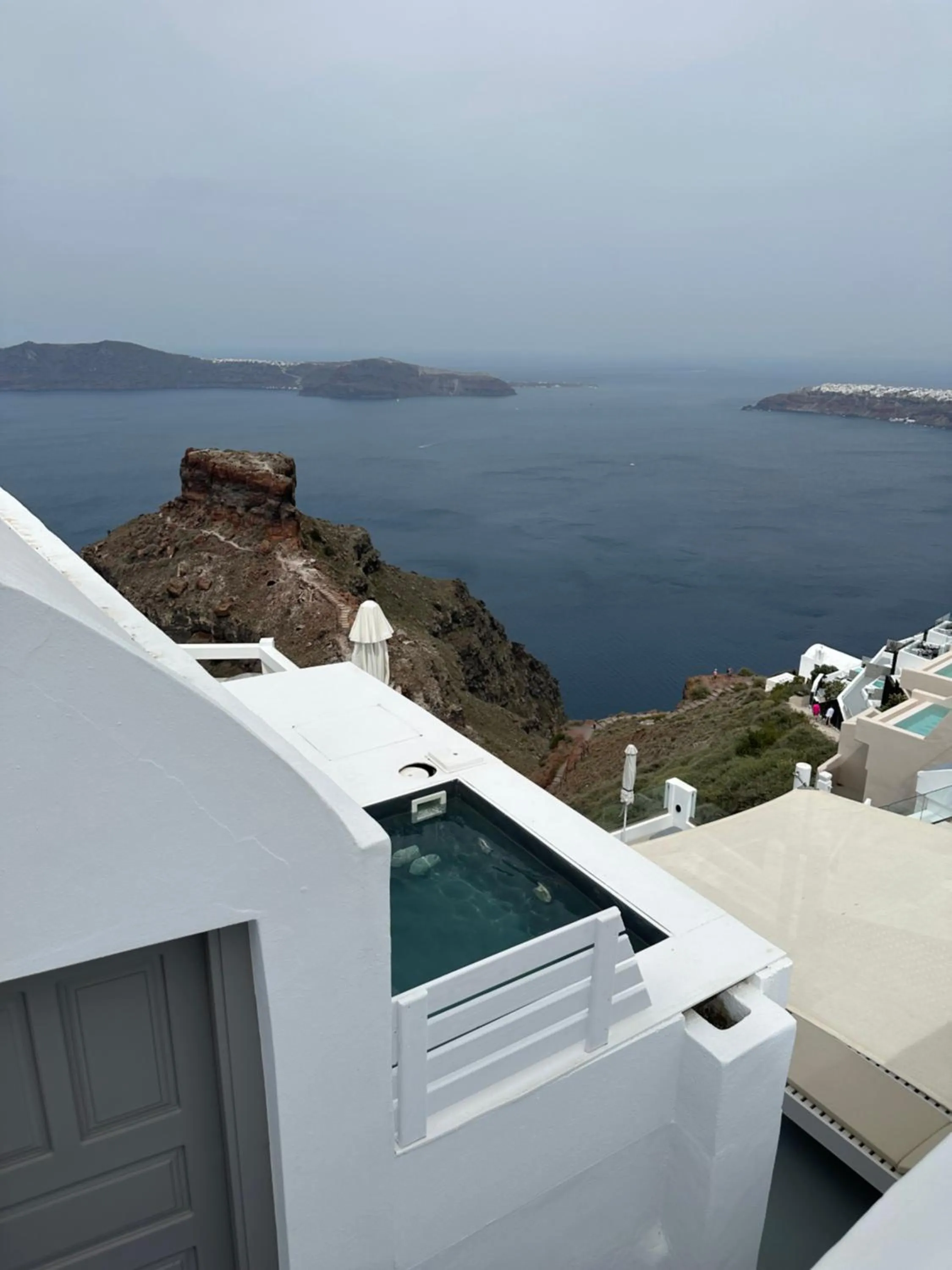 Day in Anemos Cave Suites