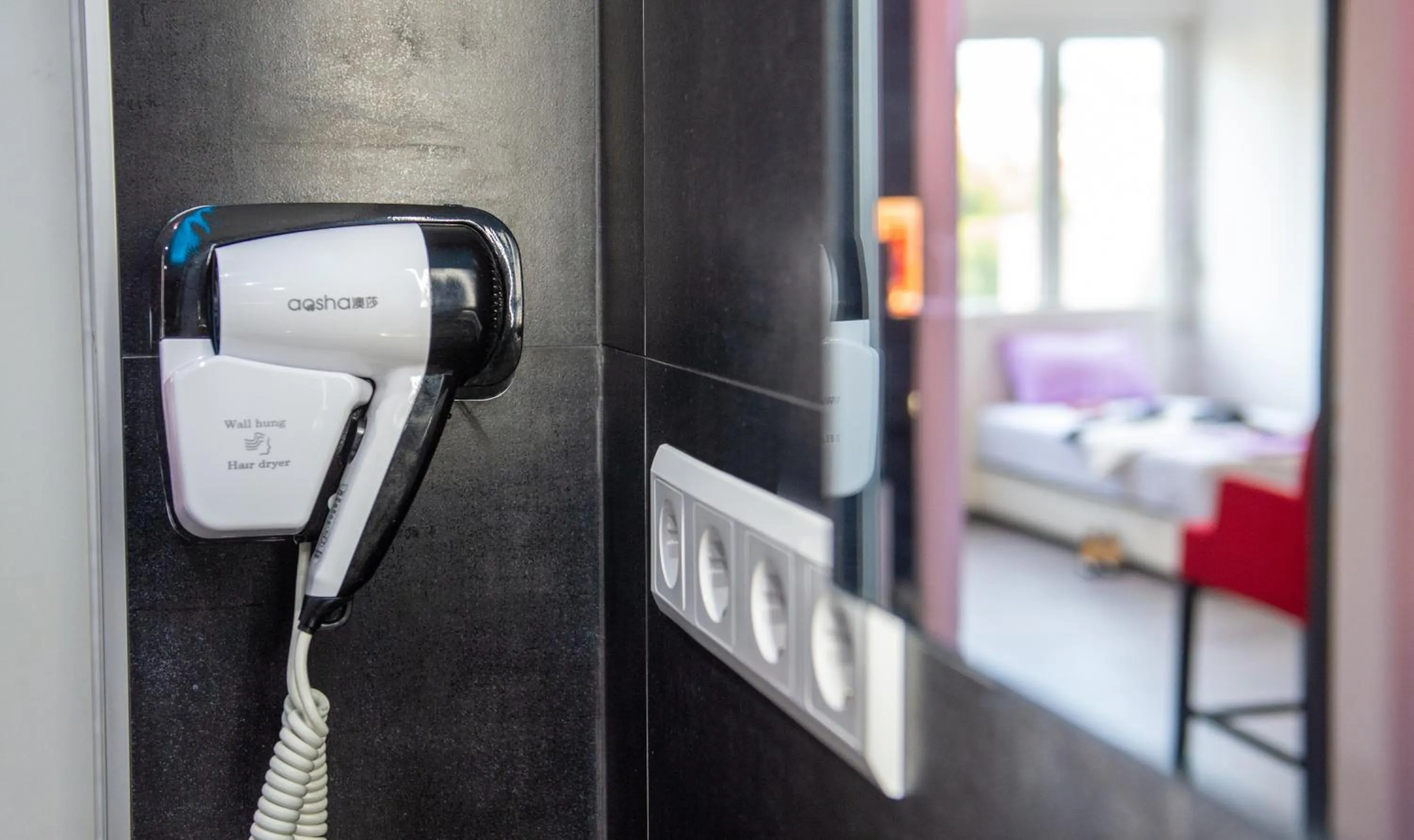 Toilet, Bed in Smart Home Mostar