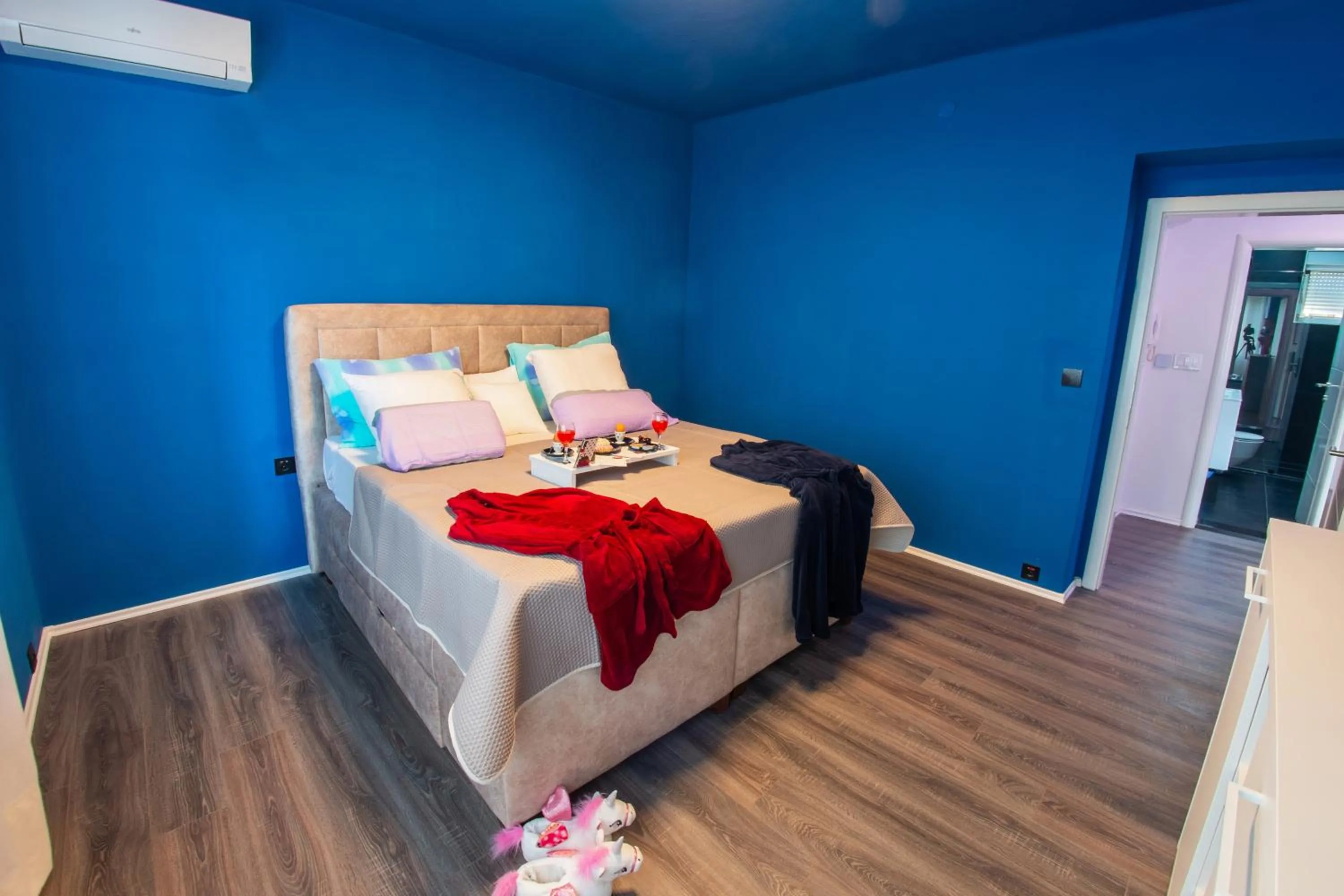 Bedroom, Bed in Smart Home Mostar