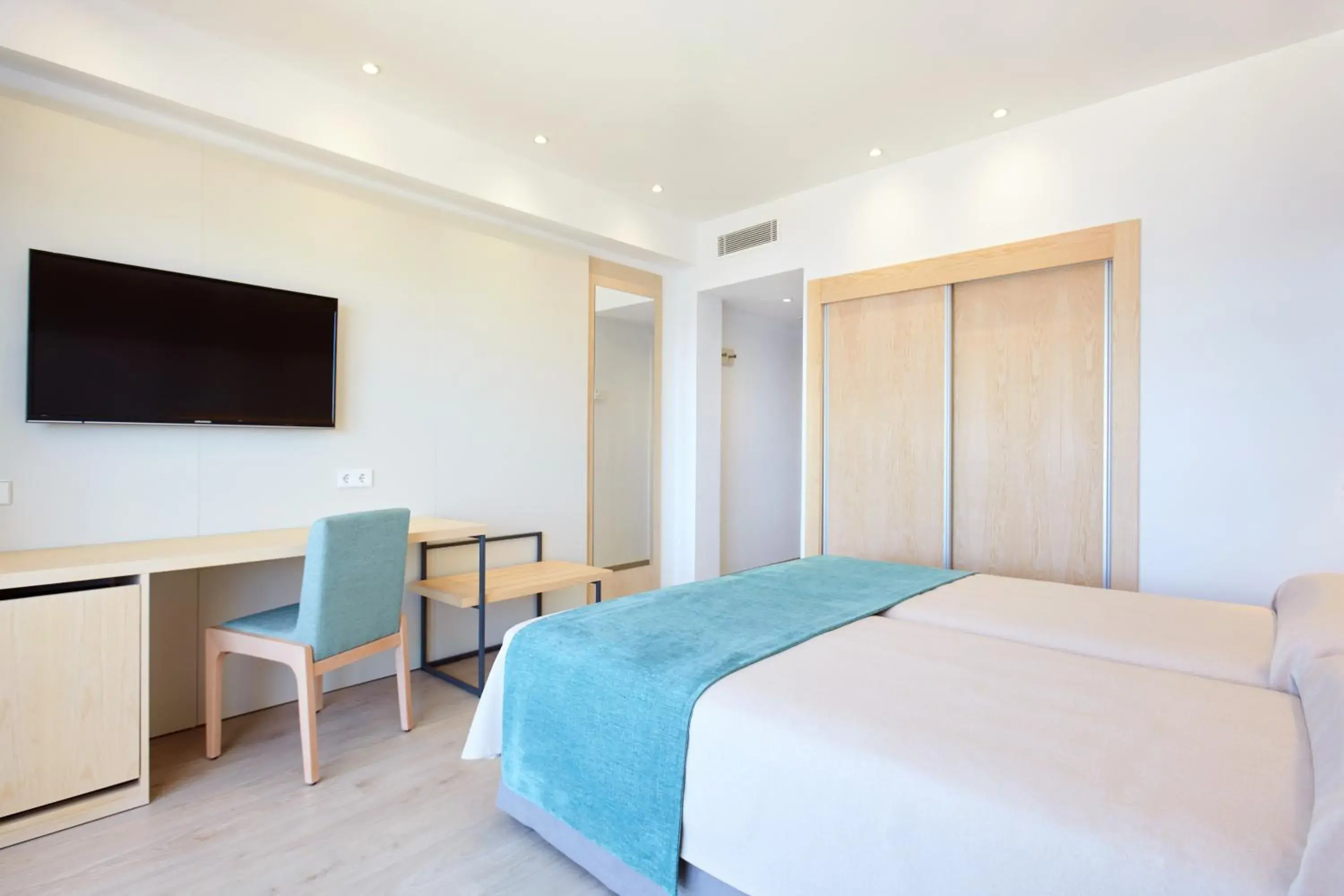 Photo of the whole room, Bed in Universal Hotel Cabo Blanco - Adults Only Photo of the whole room, Bed in Universal Hotel Cabo Blanco - Adults Only