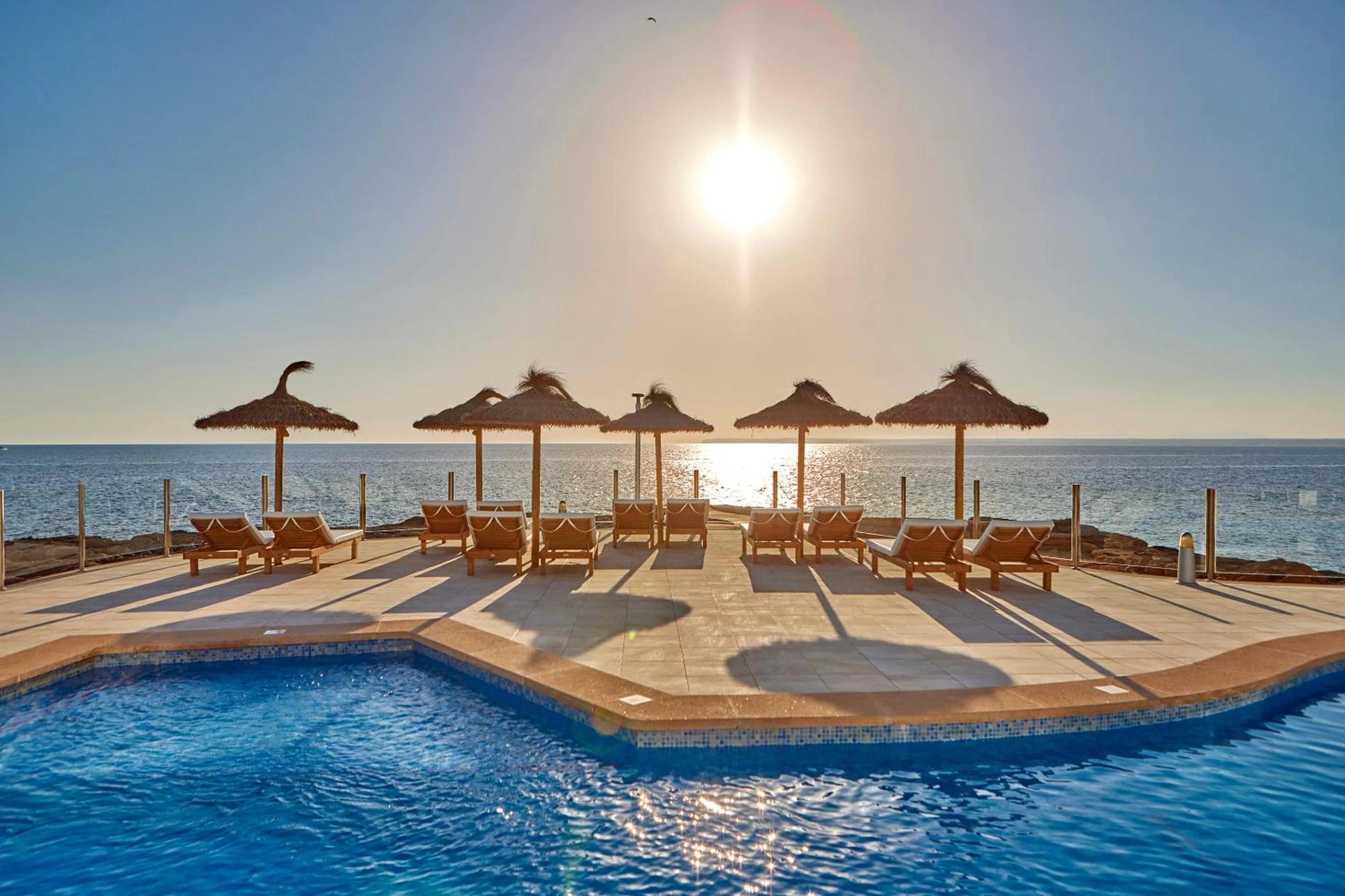 Swimming pool in Universal Hotel Cabo Blanco - Adults Only
