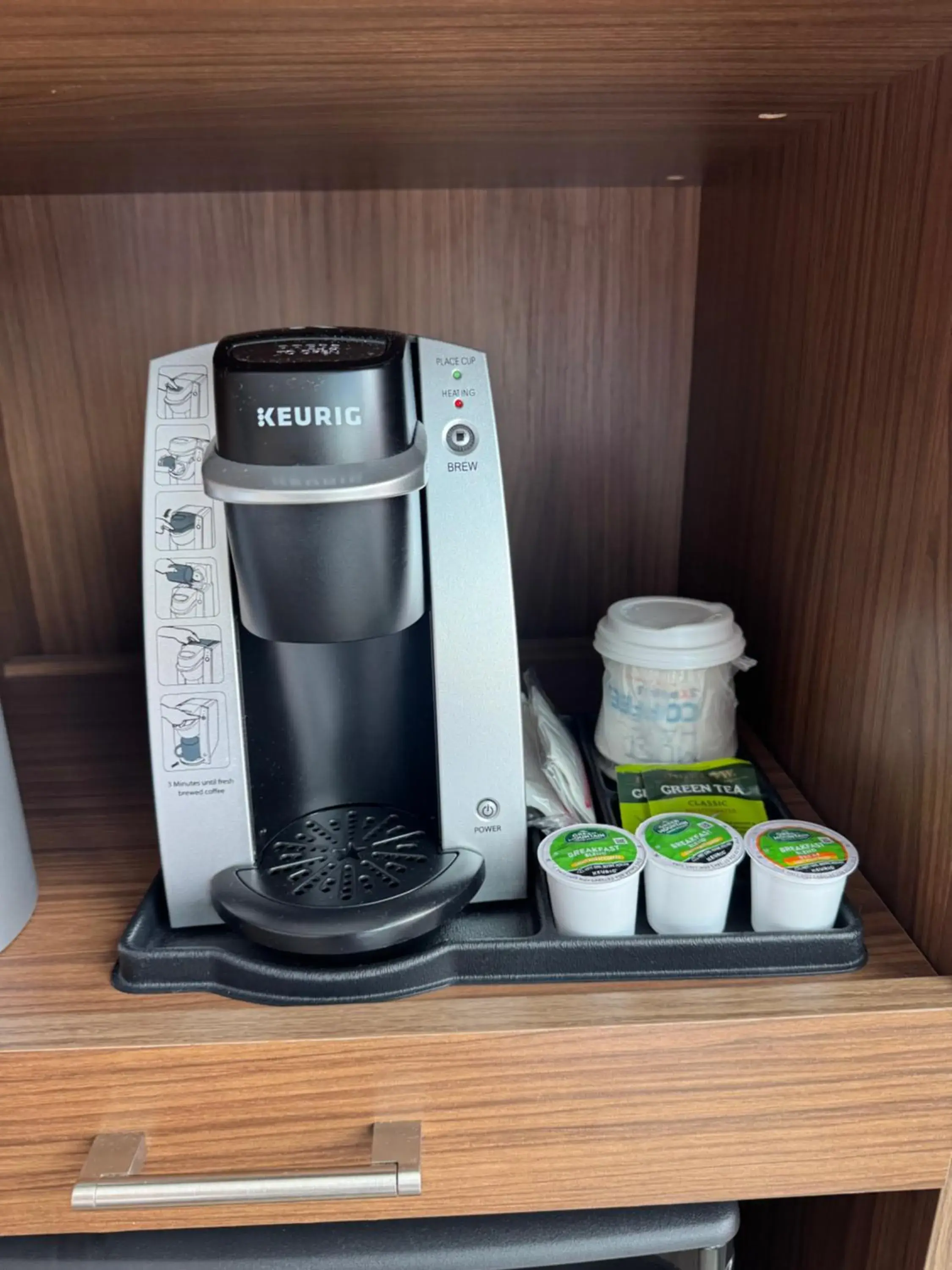 Double Room with Two Double Beds - Hearing Accessible - Roll in Shower in Holiday Inn Express - NYC Brooklyn - Sunset Park by IHG Double Room with Two Double Beds - Hearing Accessible - Roll in Shower in Holiday Inn Express - NYC Brooklyn - Sunset Park by IHG