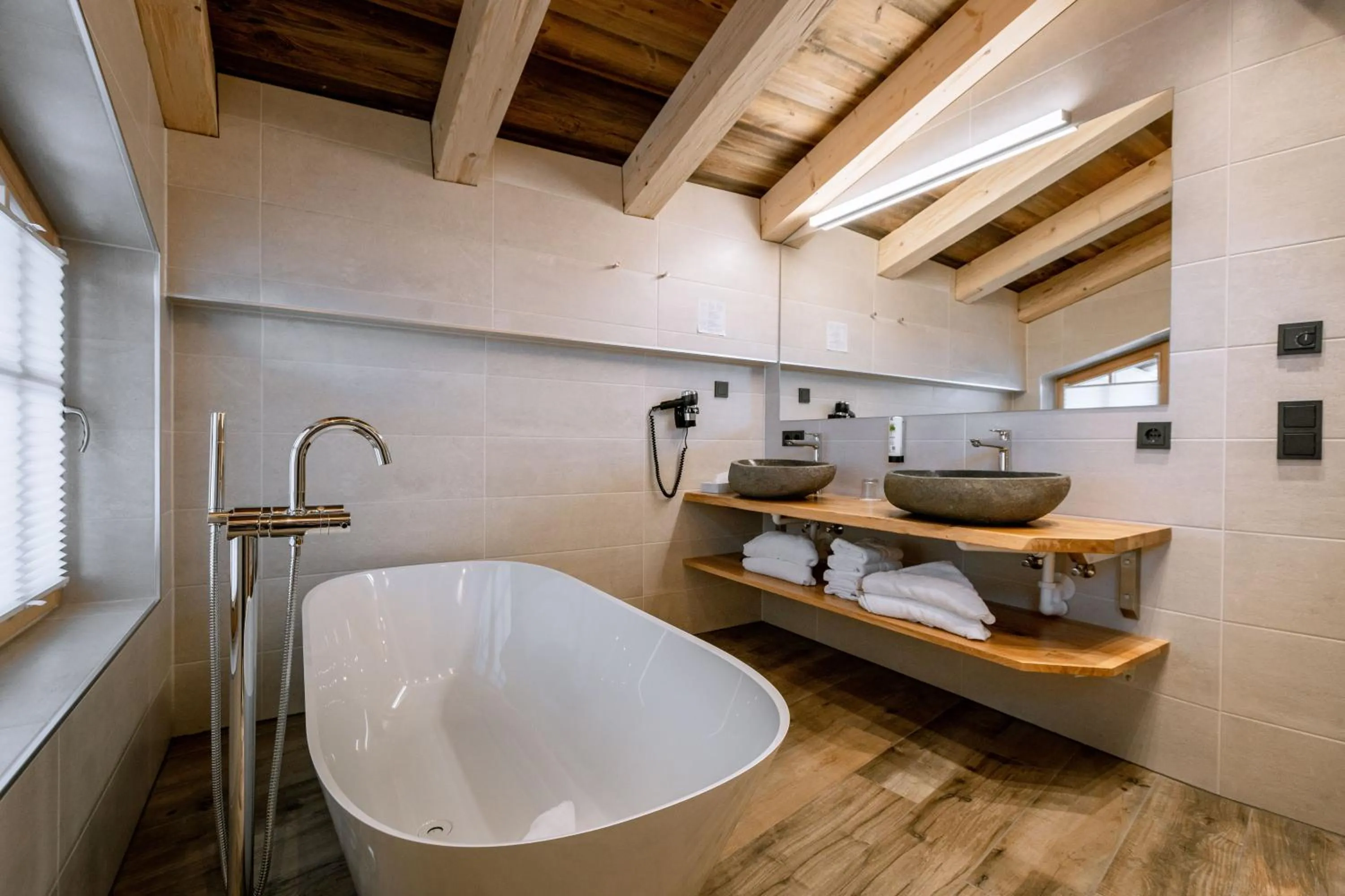 Bath in Hotel Restaurant Hexenalm