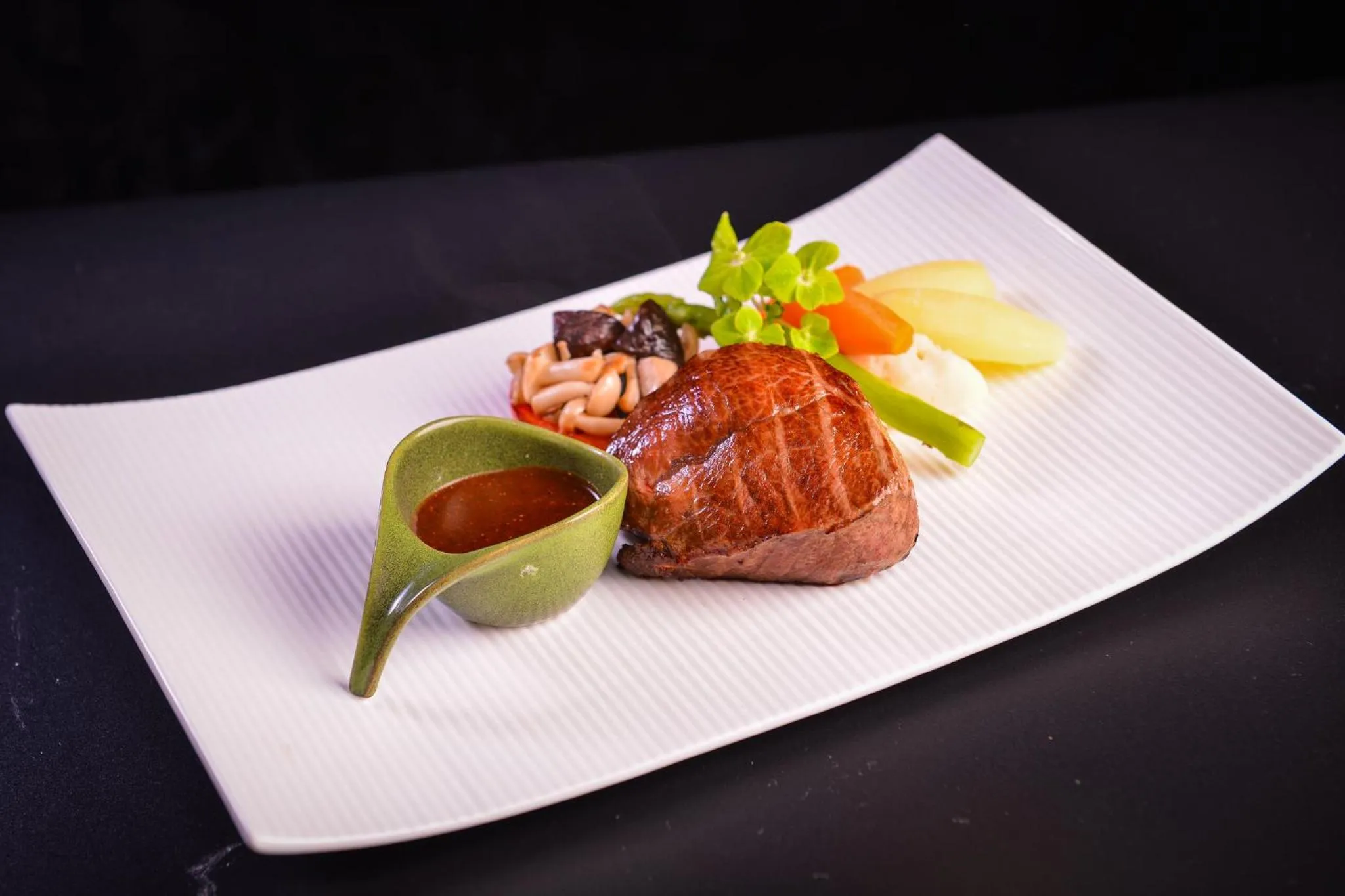 Bedroom in Crowne Plaza Hangzhou Science City by IHG