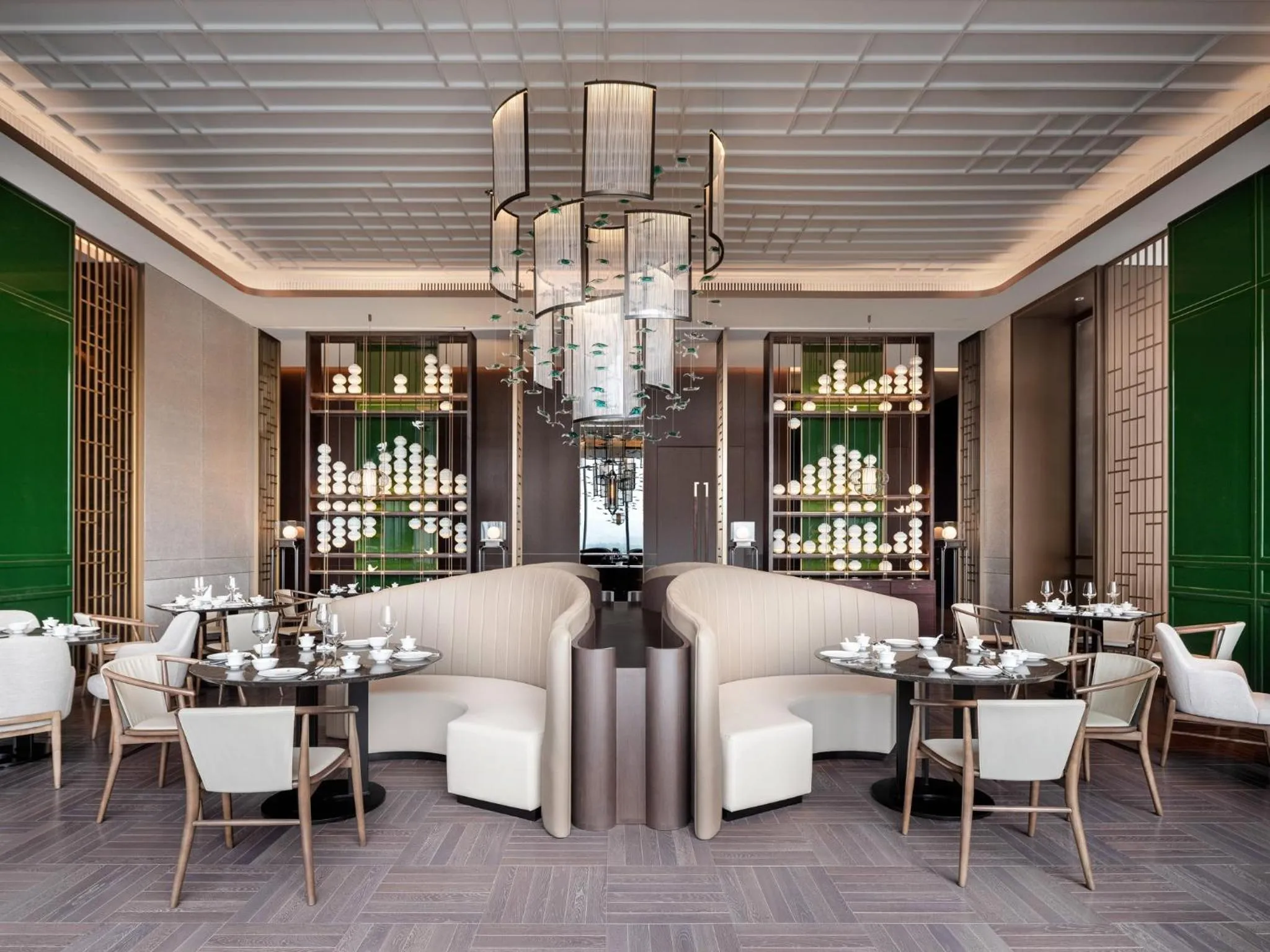 Restaurant/places to eat in Crowne Plaza Hangzhou Science City by IHG