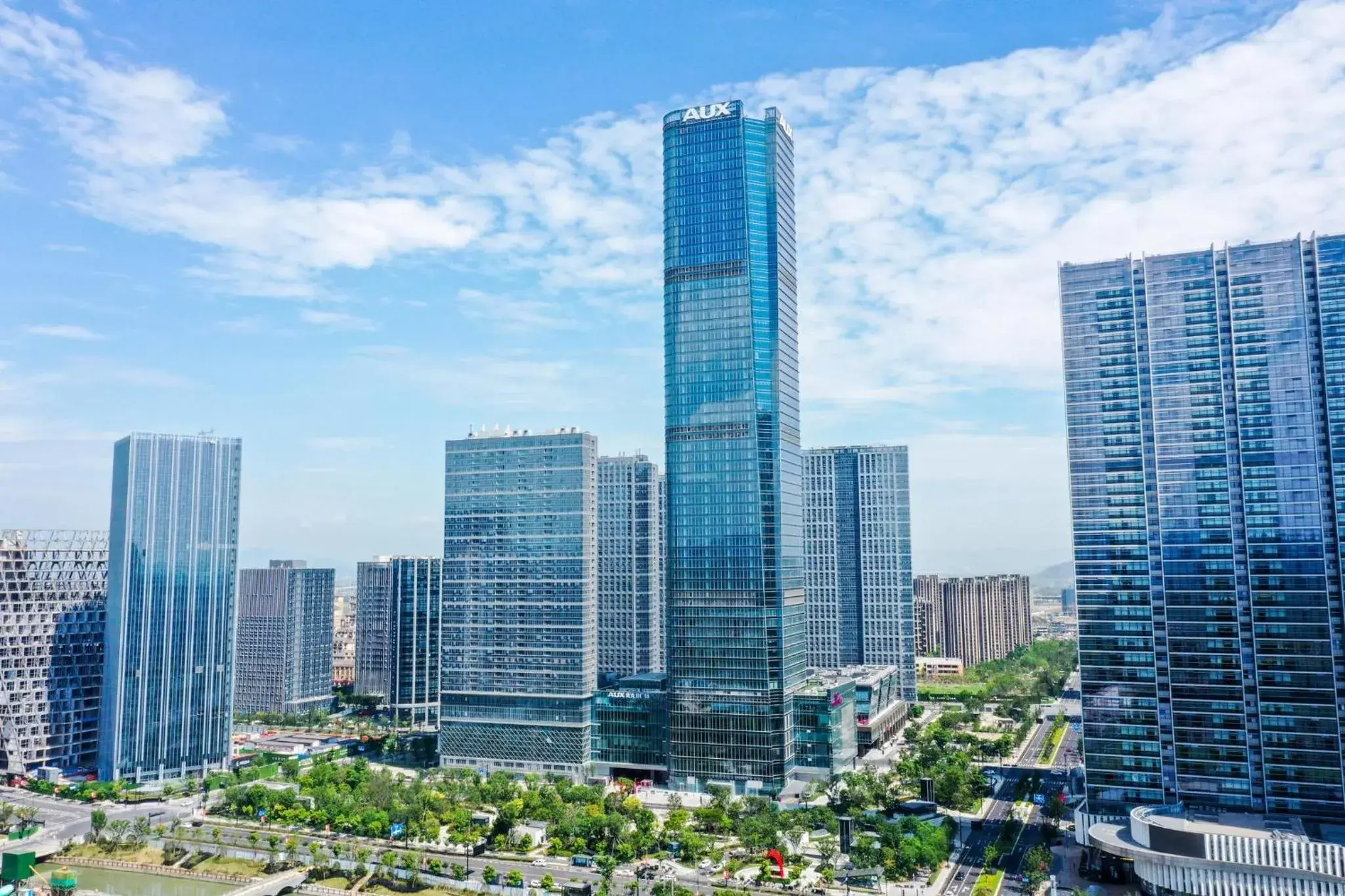 Property building in Crowne Plaza Hangzhou Science City by IHG Property building in Crowne Plaza Hangzhou Science City by IHG