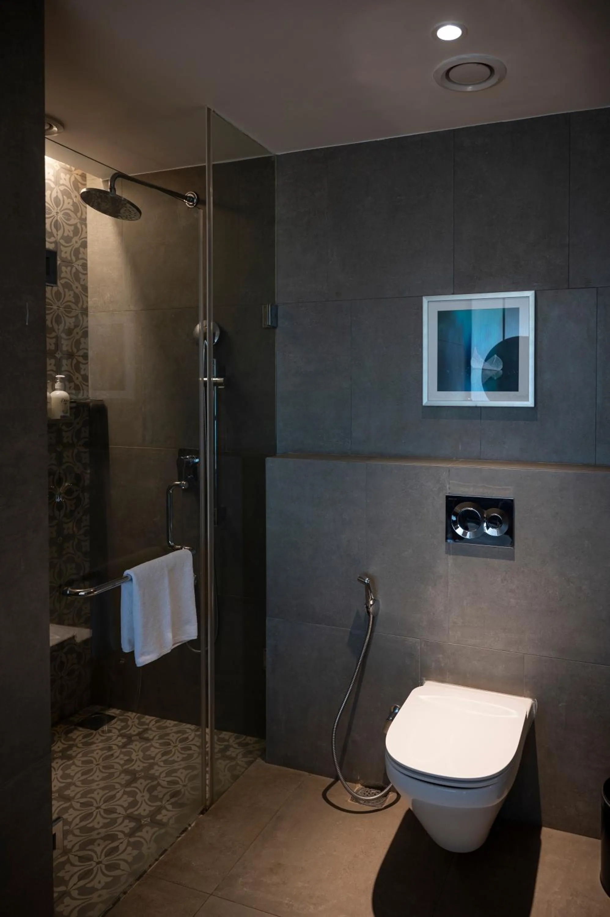 Bathroom in Holiday Inn Goa Candolim