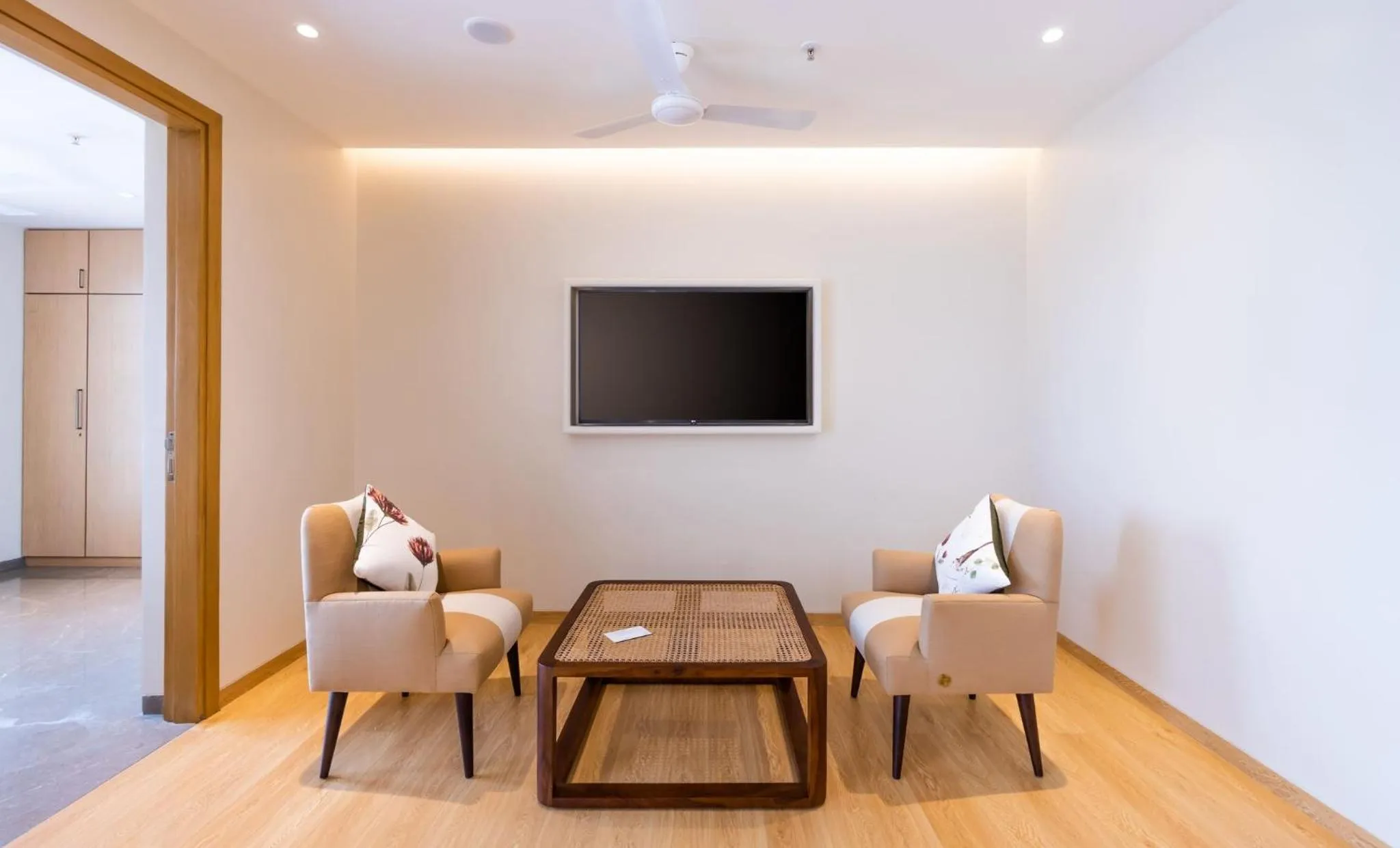 Bedroom in Holiday Inn Goa Candolim