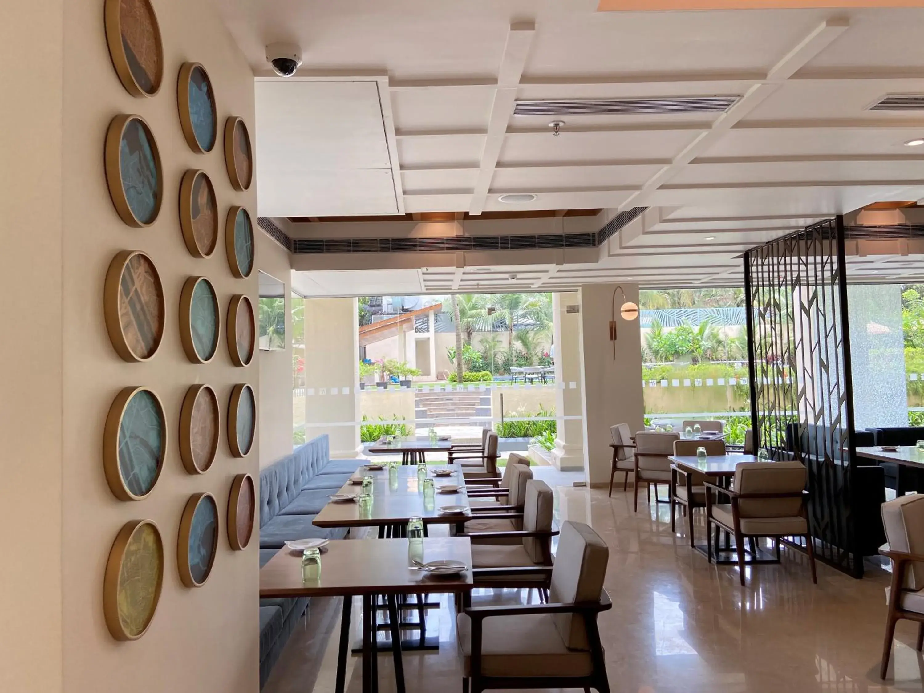 Restaurant/places to eat in Holiday Inn Goa Candolim Restaurant/places to eat in Holiday Inn Goa Candolim