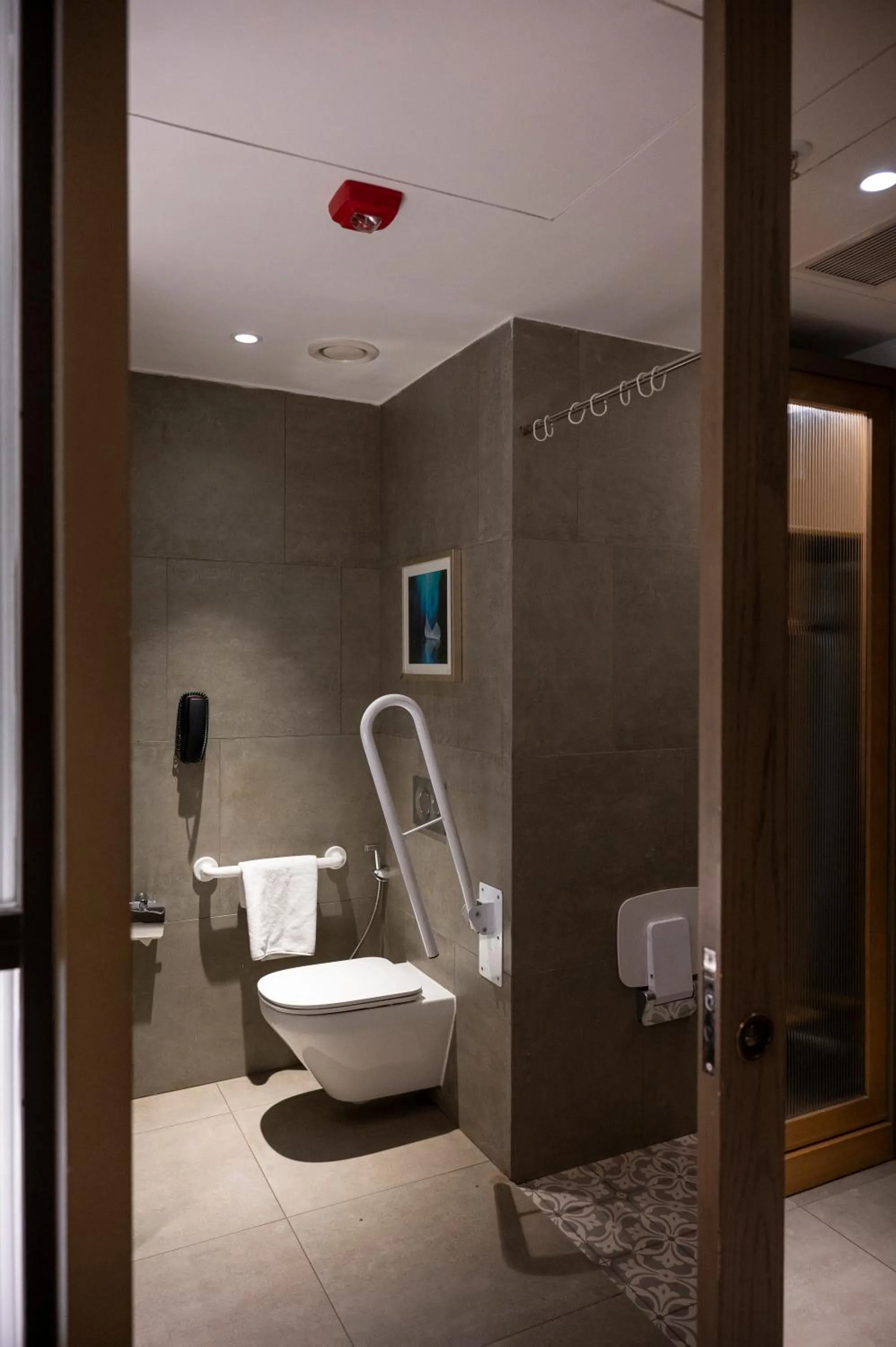 Toilet in Holiday Inn Goa Candolim