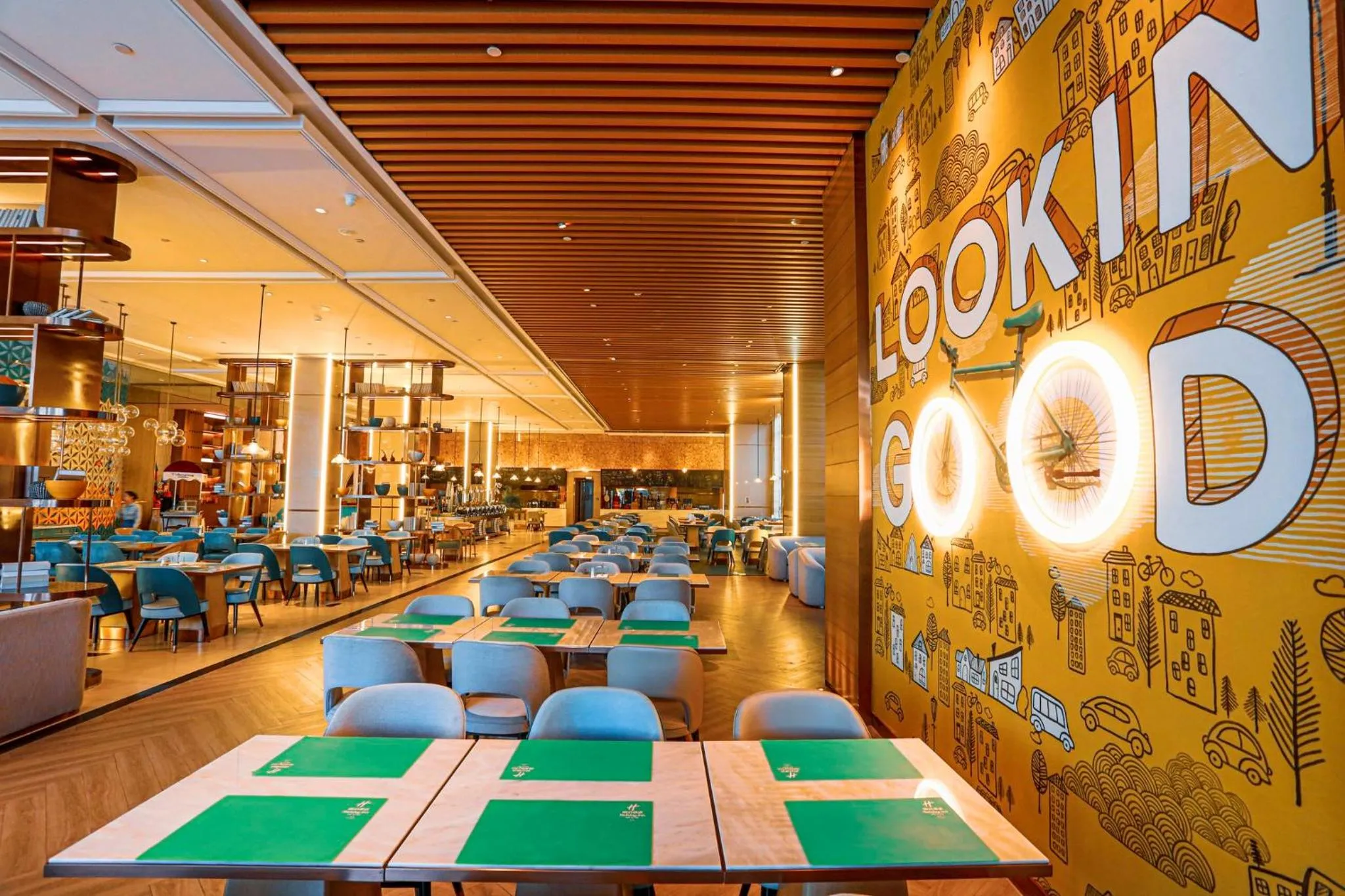 Breakfast in Holiday Inn Fuyang by IHG