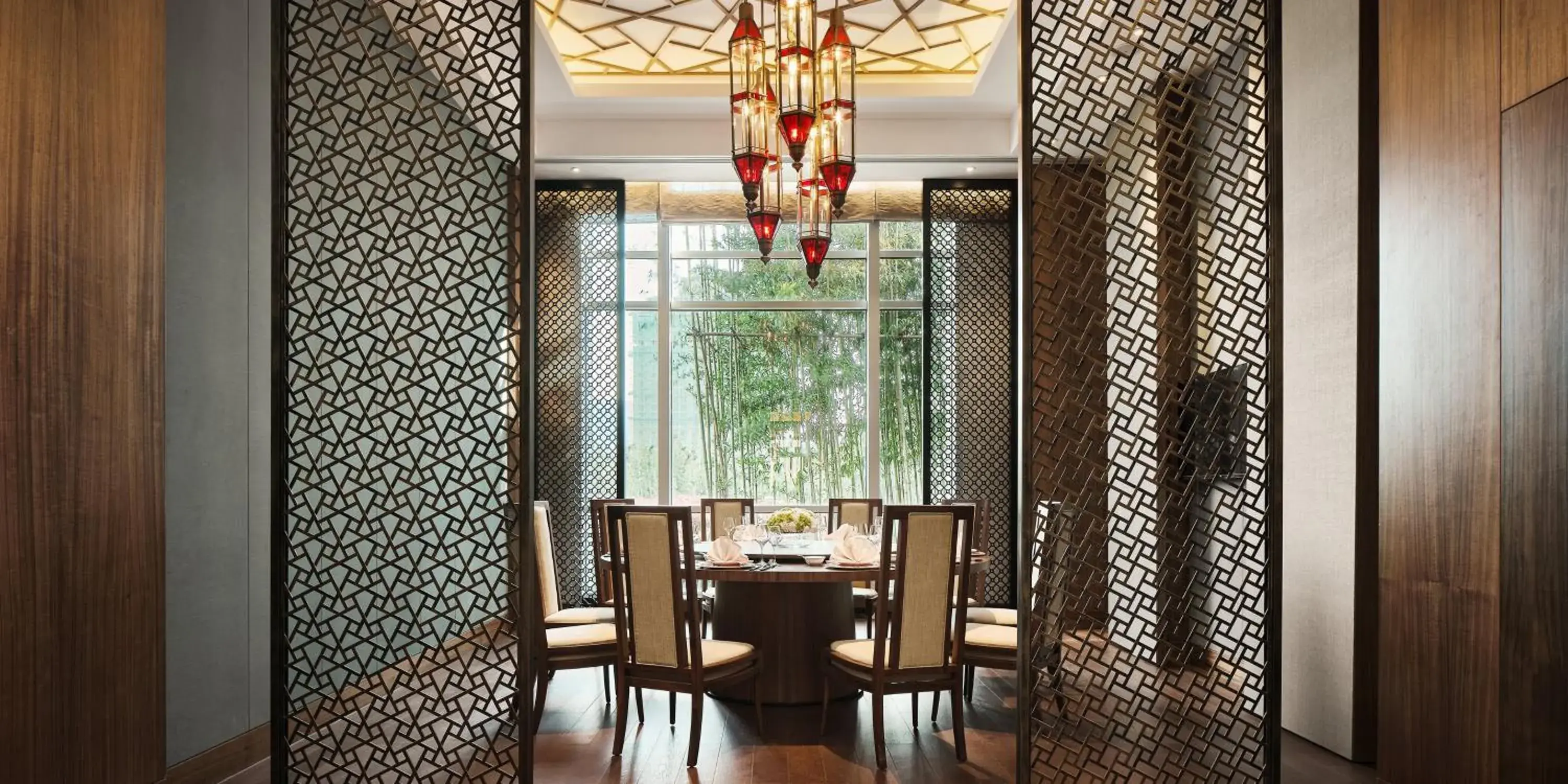 Restaurant/places to eat in HUALUXE Ningbo Harbor City Restaurant/places to eat in HUALUXE Ningbo Harbor City