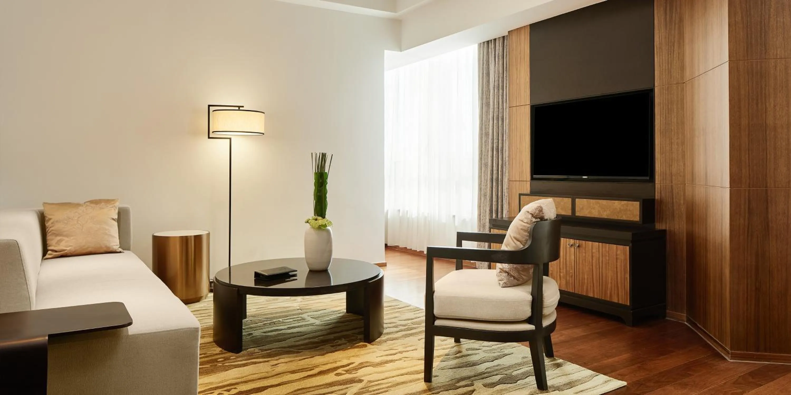 Photo of the whole room in HUALUXE Ningbo Harbor City