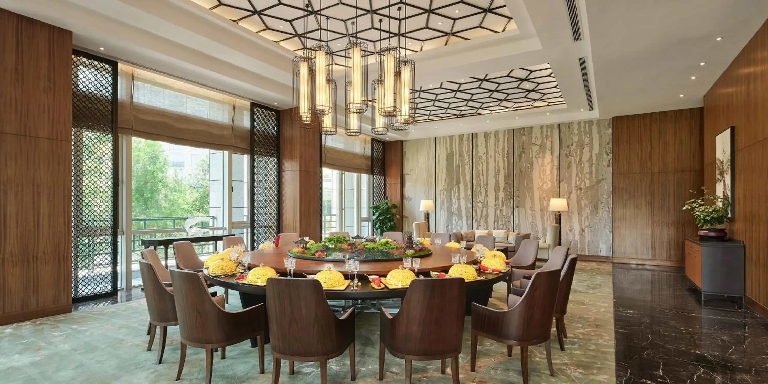 Restaurant/places to eat in HUALUXE Ningbo Harbor City Restaurant/places to eat in HUALUXE Ningbo Harbor City