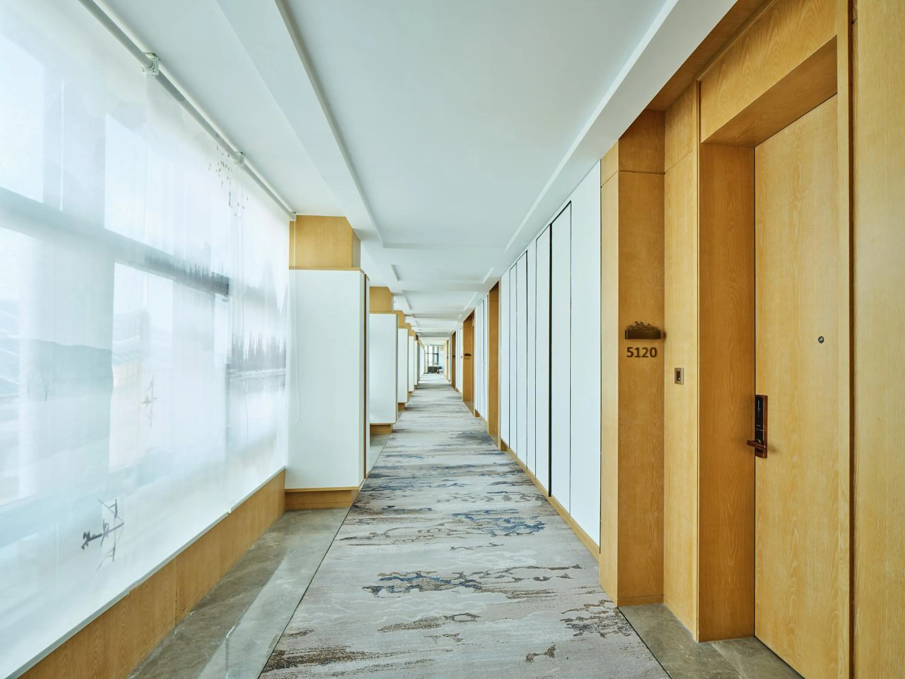 HUALUXE Suzhou Bay Hot Spring Resort