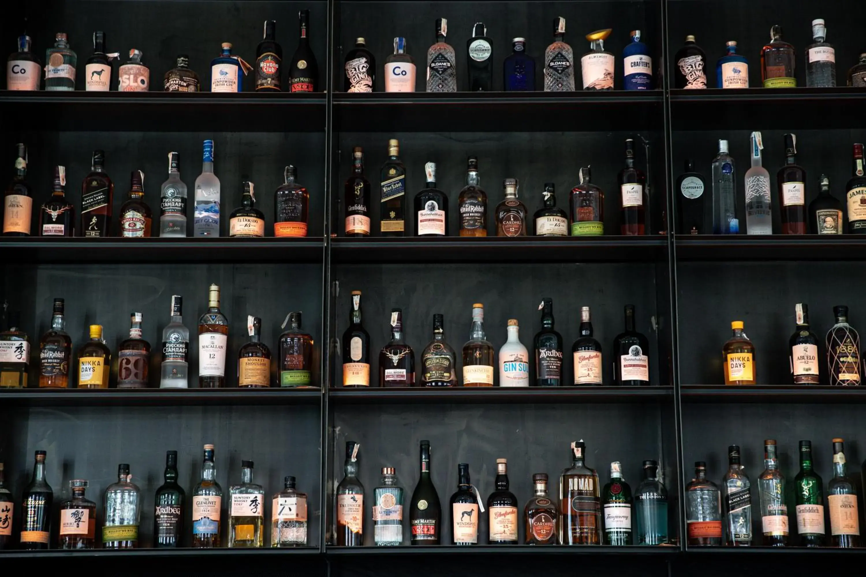 Lounge or bar in Hotel Indigo Belgrade by IHG Lounge or bar in Hotel Indigo Belgrade by IHG