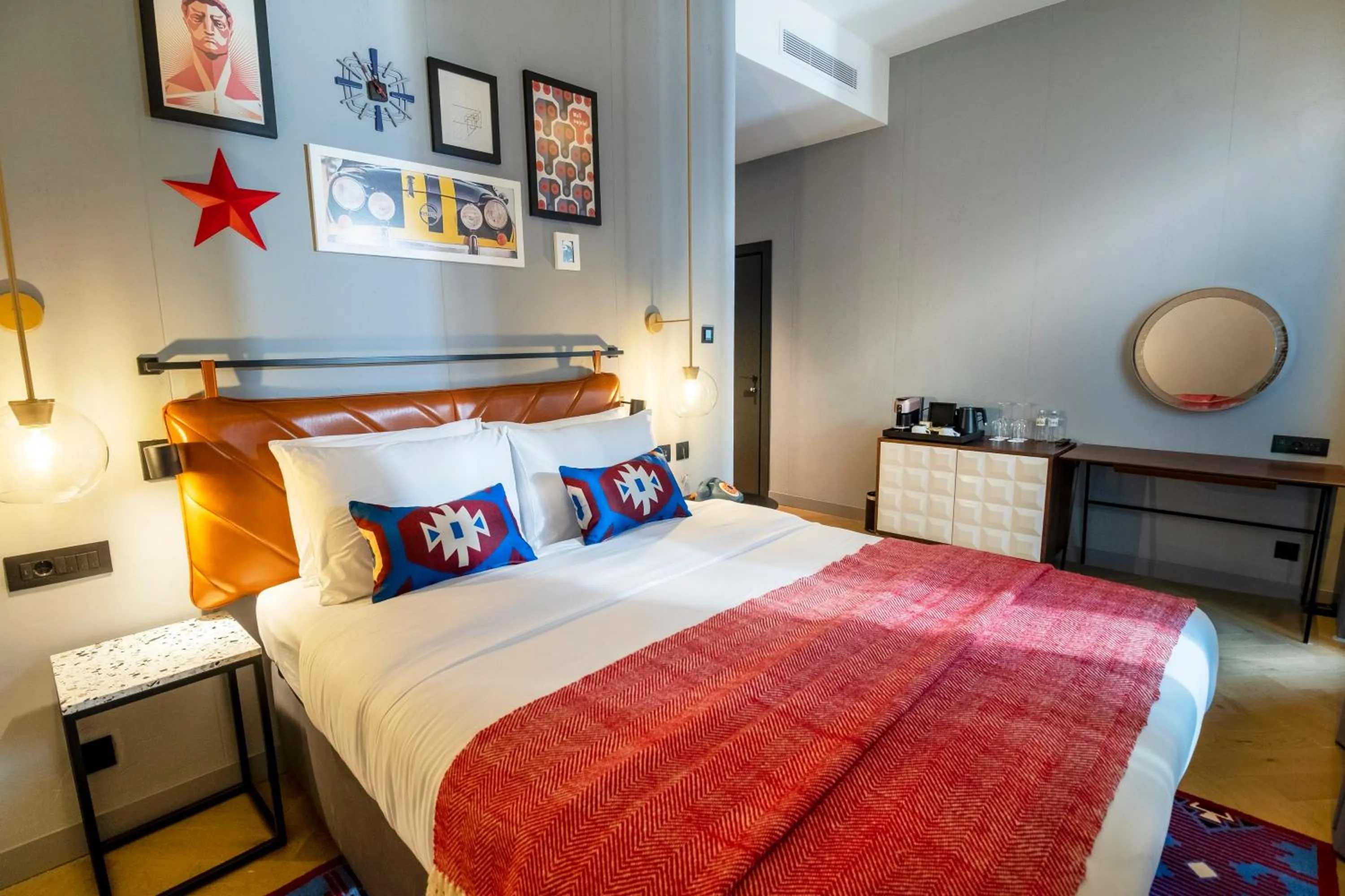 Photo of the whole room, Bed in Hotel Indigo Belgrade by IHG