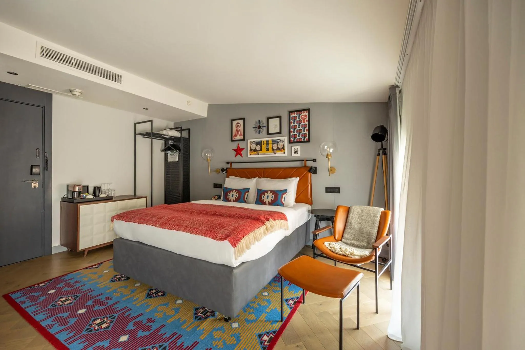 Photo of the whole room, Bed in Hotel Indigo Belgrade by IHG