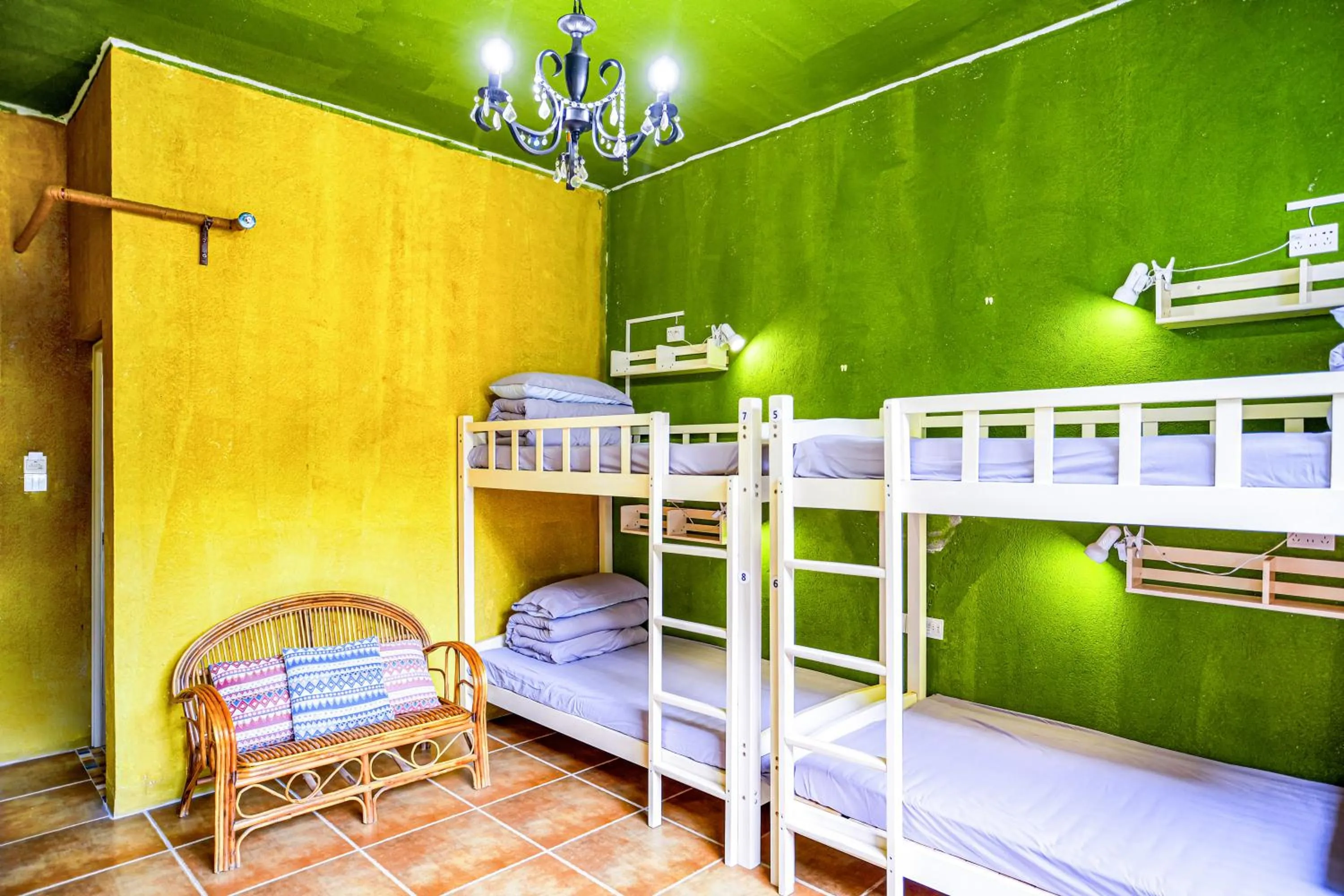 On site, Bed in YangShuo Eden Inn